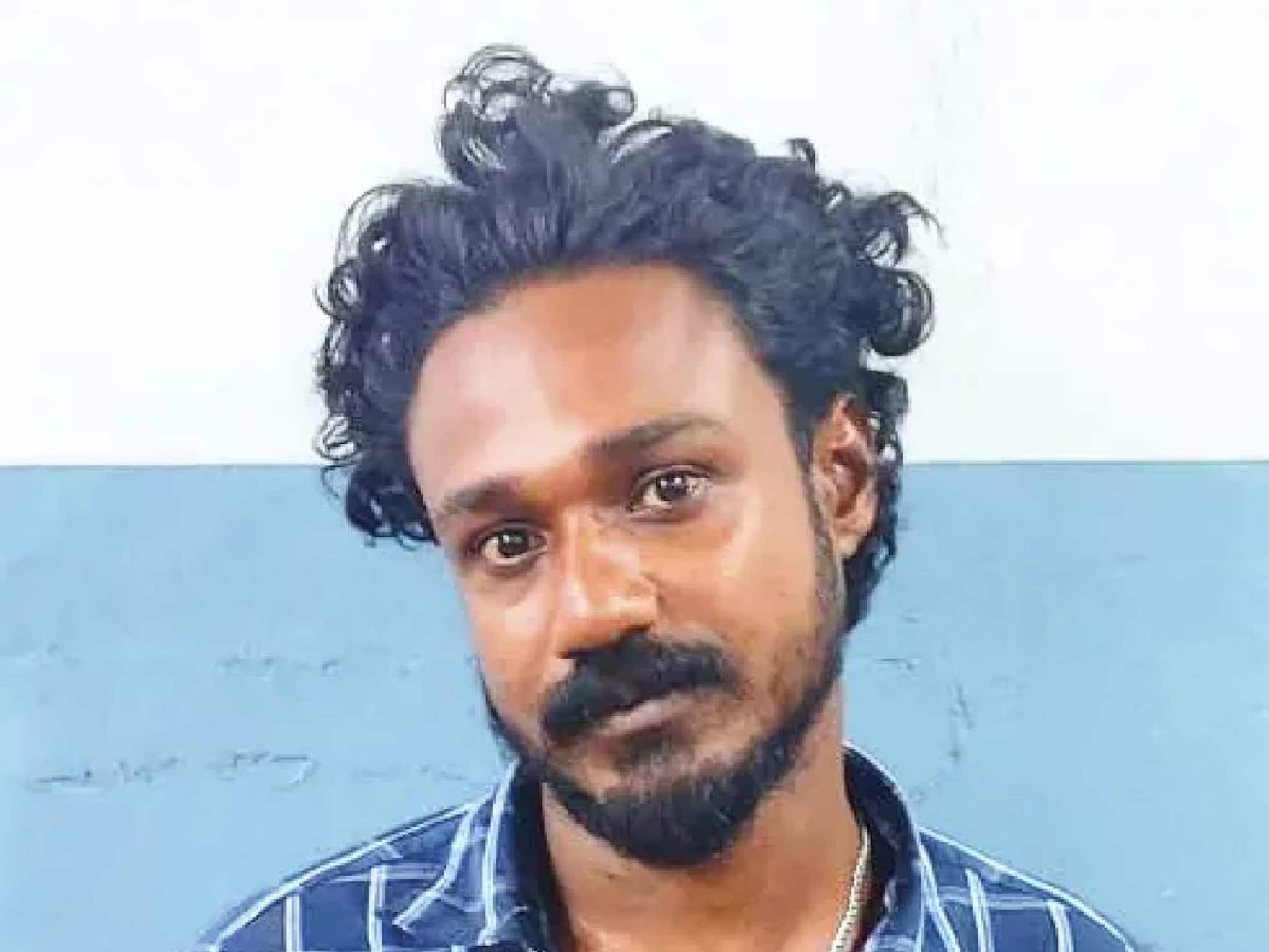 ടോയ്ലറ്റിൽ‌ കഞ്ചാവുചെടി വളർത്തിയ യുവാവ് പൊന്നാനിയിൽ പിടിയിൽ