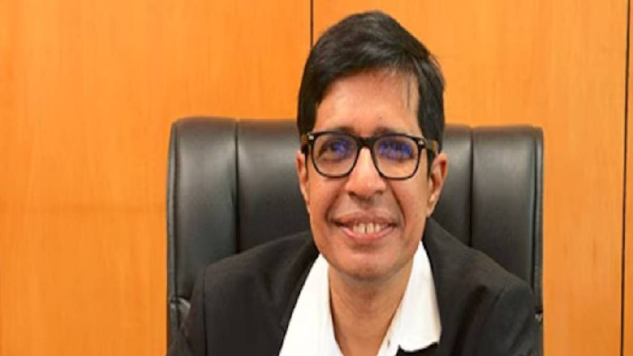 'ഗോമൂത്ര പരീക്ഷണത്തിനുള്ള അംഗീകാരം'; മദ്രാസ് ഐഐടി മേധാവിയുടെ പത്മശ്രീയിൽ കോൺഗ്രസിന്റെ പരിഹാസം