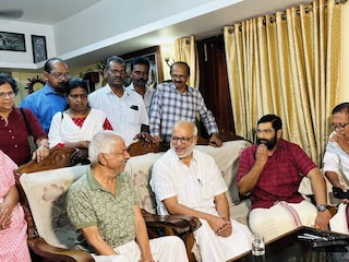 സിപിഎം നേതാക്കളുടെ ഭവന സന്ദർശനം തുടങ്ങി സിപിഎം നേതാക്കളുടെ ഭവന സന്ദർശനം തുടങ്ങി