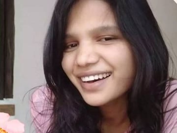 ദുർഗ കാമി ദുർഗ കാമി