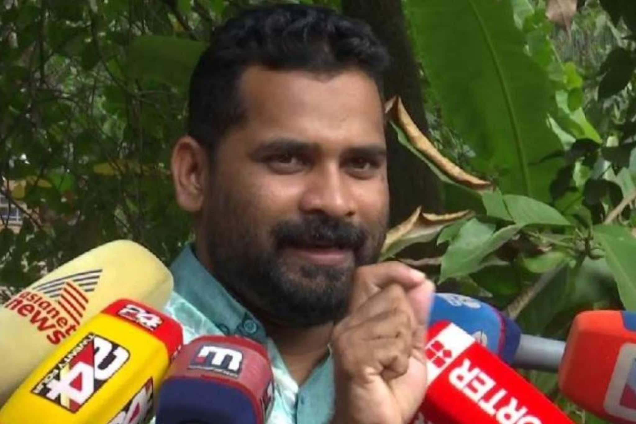 'എല്‍ഡിഎഫിന് വോട്ട് ചെയ്തത് അബദ്ധത്തില്‍; ആരുമായും ഡീല്‍ ഇല്ല': കോഴ വാങ്ങി വോട്ടുമറിച്ചെന്ന വിവാദത്തില്‍ ഇ യു ജാഫര്‍