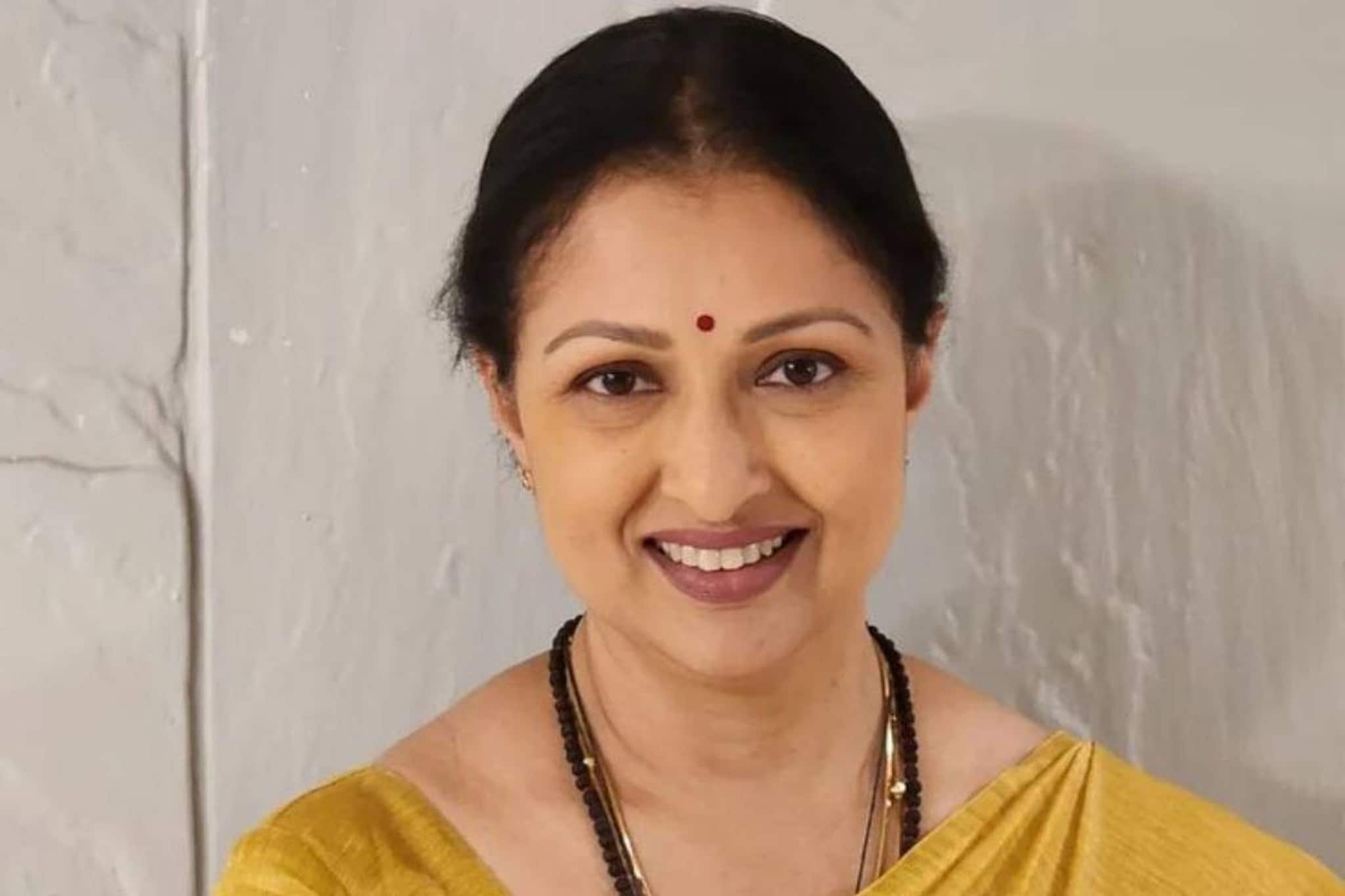 തിരഞ്ഞെടുപ്പിൽ മത്സരിക്കാൻ നടി ഗൗതമി; രാജപാളയം സീറ്റ് വേണമെന്ന് AIADMK നേതൃത്വത്തോട് ആവശ്യപ്പെട്ടു തിരഞ്ഞെടുപ്പിൽ മത്സരിക്കാൻ നടി ഗൗതമി; രാജപാളയം സീറ്റ് വേണമെന്ന് AIADMK നേതൃത്വത്തോട് ആവശ്യപ്പെട്ടു