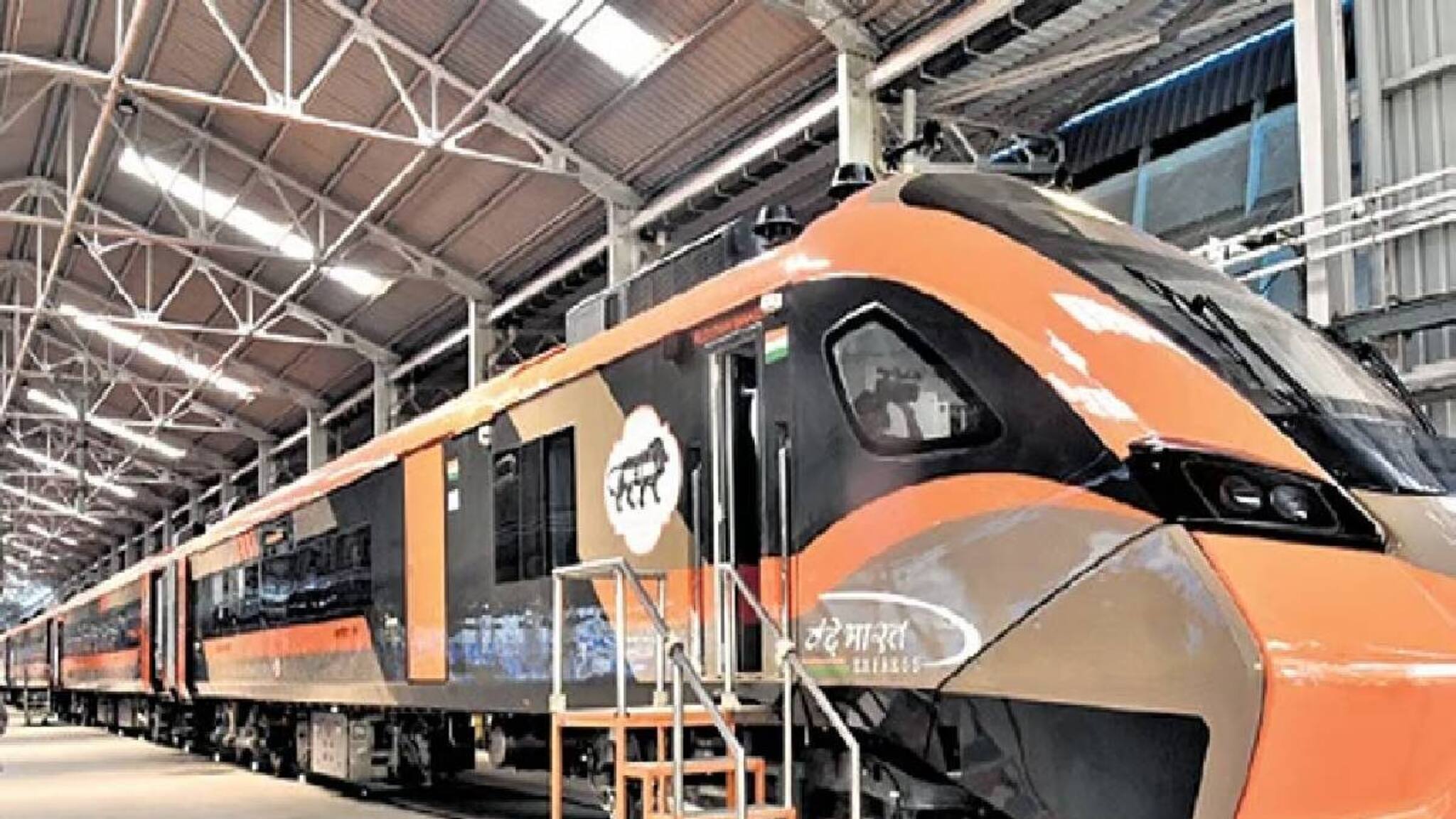 റെയില്‍വെ 1500  വന്ദേഭാരത് ചെയര്‍ കാര്‍ കോച്ചുകൾ നിർമിക്കും ; ശതാബ്ദി ട്രെയിനുകൾ മാറ്റും