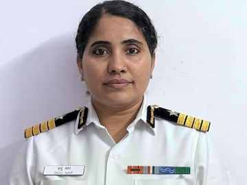 കമാൻഡന്റ് ഇന്ദു പി നായർ കമാൻഡന്റ് ഇന്ദു പി നായർ