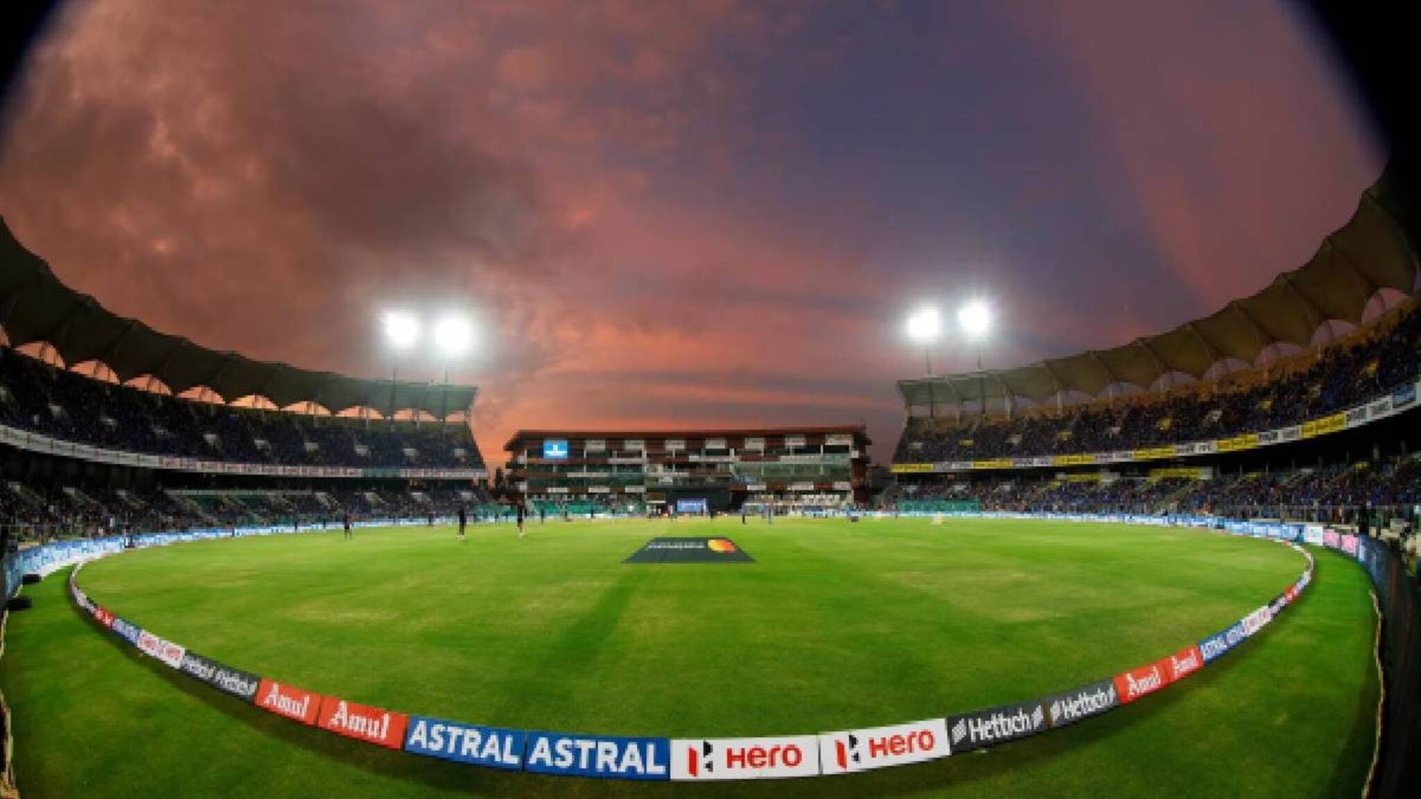 കാര്യവട്ടത്ത് ക്രിക്കറ്റ് കാണാനെത്തിയാല്‍ വാഹനം എവിടെ പാർക്ക് ചെയ്യും?