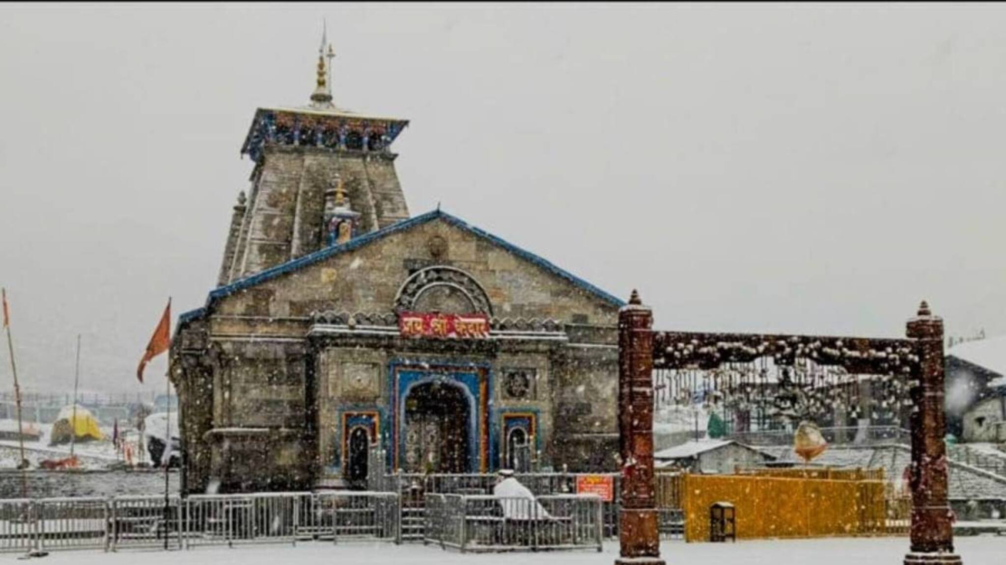 അഹിന്ദുക്കൾക്ക് ക്ഷേത്രപ്രവേശനത്തിന് വിലക്കേർപ്പെടുത്തി ബദരീനാഥ്- കേദാർനാഥ് കമ്മിറ്റി