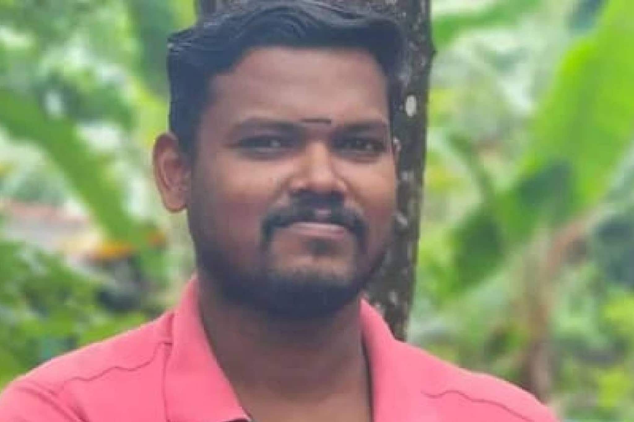 കട്ടിലിൽ കിടത്തി, കണ്ണിൽ മുളകുപൊടി വിതറി; കൊല്ലത്ത് യുവാവിനെ അച്ഛനും സഹോദരനും ചേർന്ന് തലയ്ക്കടിച്ച് കൊലപ്പെടുത്തി