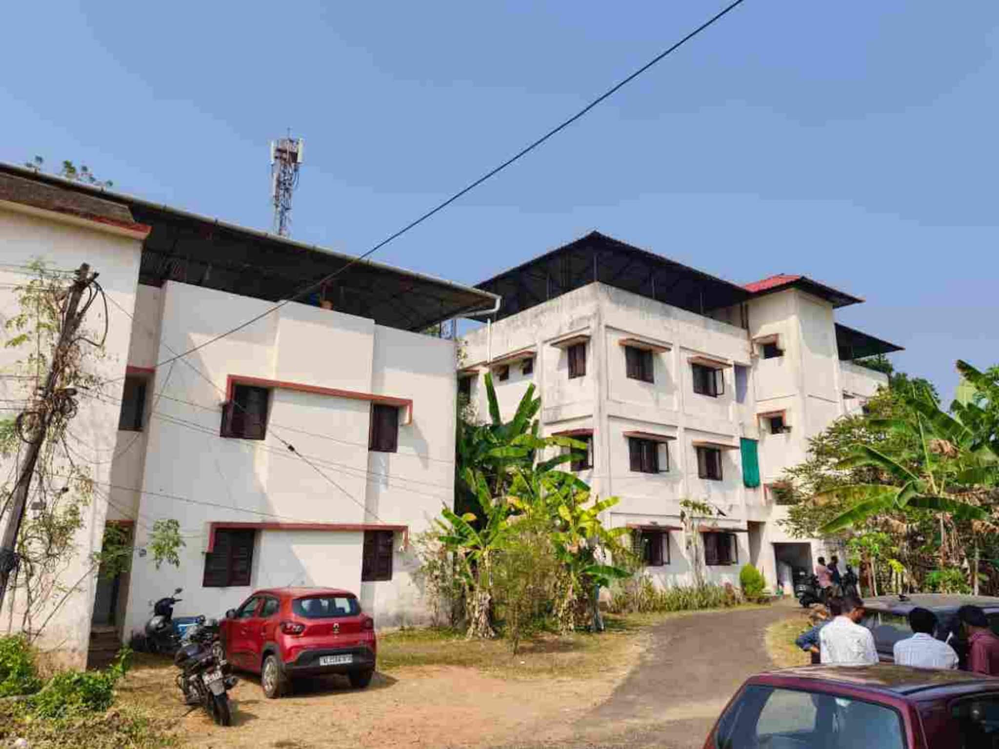 കോട്ടയത്തെ റബർ ബോർഡ് ആസ്ഥാനത്തെ ക്വാർട്ടേഴ്സിൽ നിന്ന് 100 പവനോളം സ്വർണം കവർന്നു