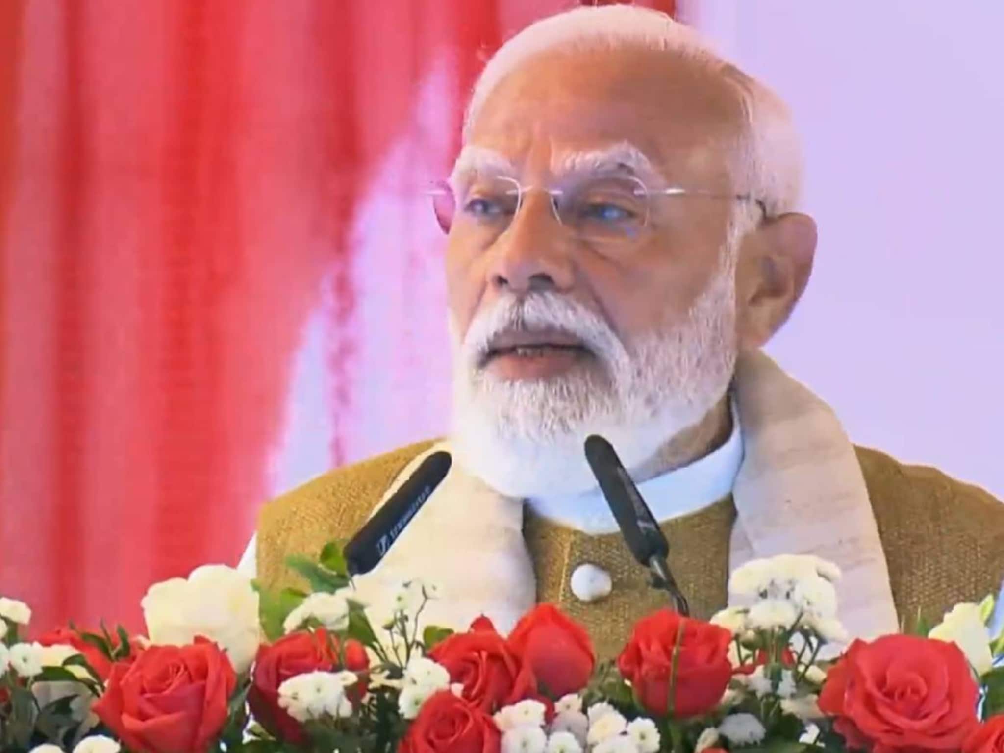 Union Budget 2026: 'മനുഷ്യകേന്ദ്രീകൃത ബജറ്റ്; ഇന്ത്യയുടെ അടിത്തറ ശക്തിപ്പെടുത്തും': പ്രധാനമന്ത്രി നരേന്ദ്ര മോദി Union Budget 2026: 'മനുഷ്യകേന്ദ്രീകൃത ബജറ്റ്; ഇന്ത്യയുടെ അടിത്തറ ശക്തിപ്പെടുത്തും': പ്രധാനമന്ത്രി നരേന്ദ്ര മോദി