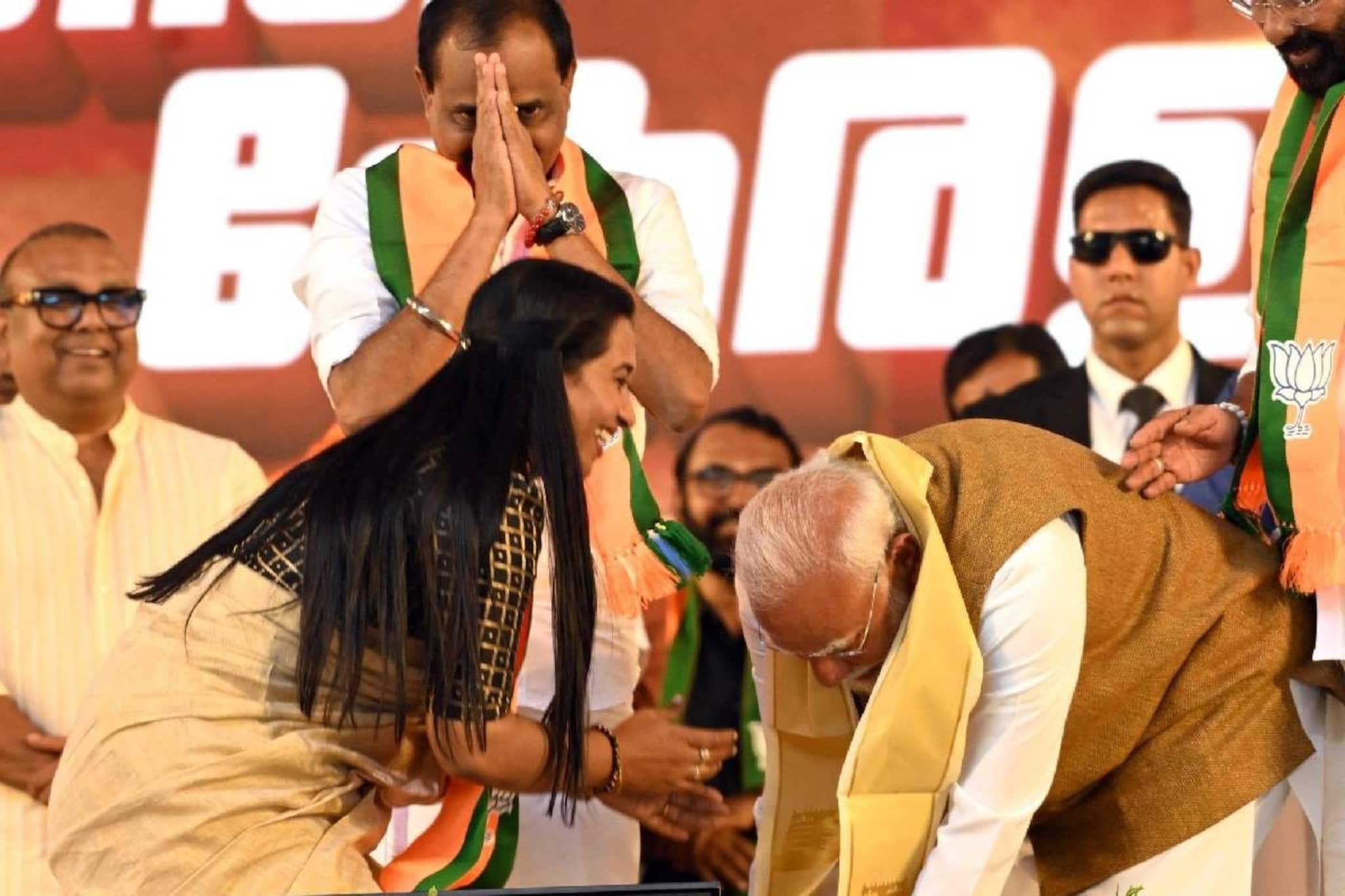 'ഈ നിമിഷം എന്റെ ജീവിതത്തിൽ എന്നേക്കുമായി ഒരു അനുഗ്രഹമായി,ഒരു പ്രചോദനമായി നിലനിൽക്കും'; ഡെപ്യൂട്ടി മേയർ ആശാനാഥ് 'ഈ നിമിഷം എന്റെ ജീവിതത്തിൽ എന്നേക്കുമായി ഒരു അനുഗ്രഹമായി,ഒരു പ്രചോദനമായി നിലനിൽക്കും'; ഡെപ്യൂട്ടി മേയർ ആശാനാഥ്