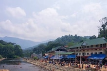 കേന്ദ്രം എന്തു ചെയ്തു? പമ്പയിൽ ഒഴുകുന്നത് തീട്ടക്കണ്ടിയല്ലേ എന്ന സുകുമാരൻ നായരുടെ ചോദ്യത്തിന് മറുപടിയോ 30 കോടിയുടെ ക്ലീൻ‌ പമ്പ