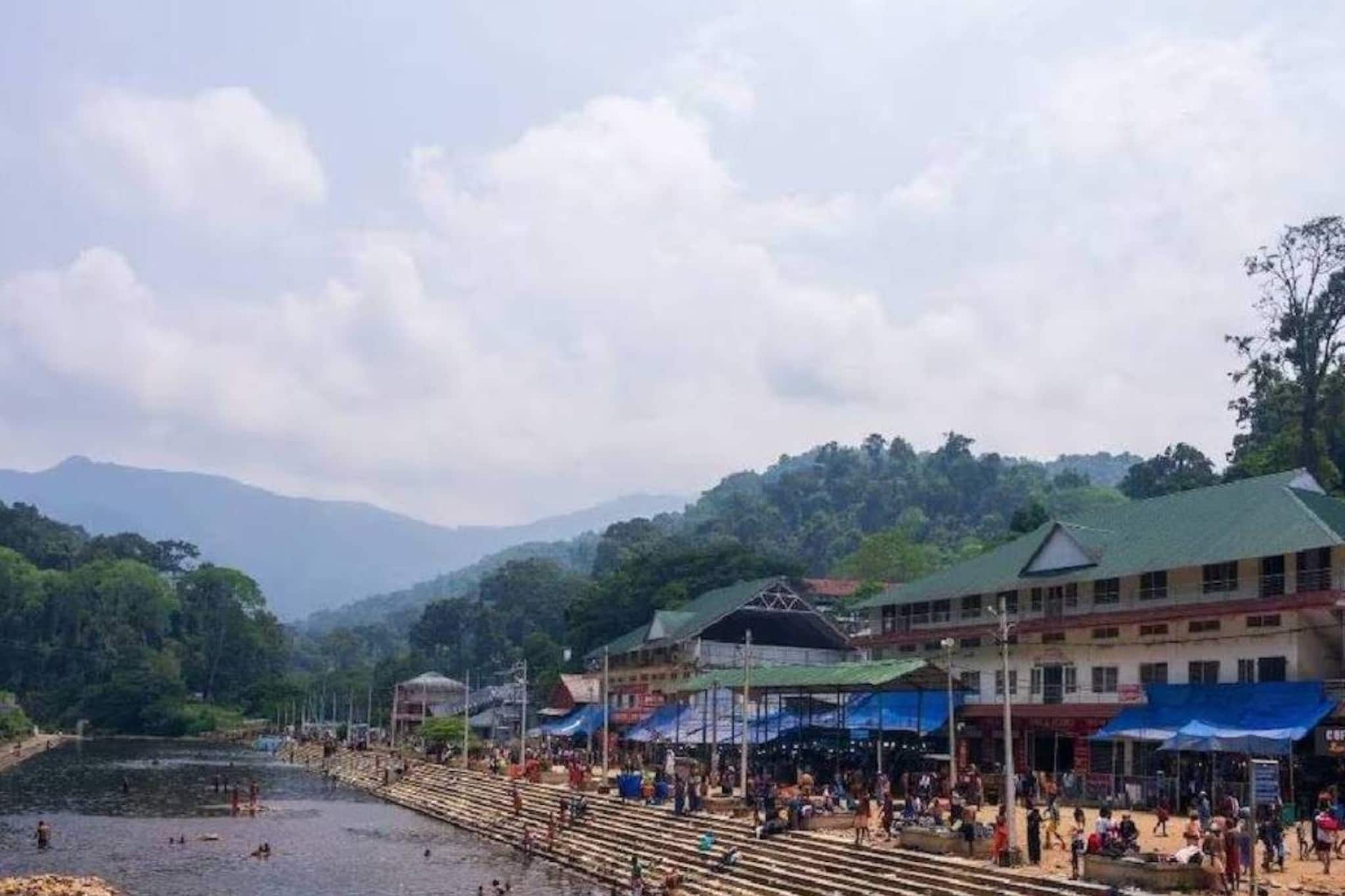 കേന്ദ്രം എന്തു ചെയ്തു? പമ്പയിൽ ഒഴുകുന്നത് തീട്ടക്കണ്ടിയല്ലേ എന്ന സുകുമാരൻ നായരുടെ ചോദ്യത്തിന് മറുപടിയോ ക്ലീൻ‌ പമ്പ