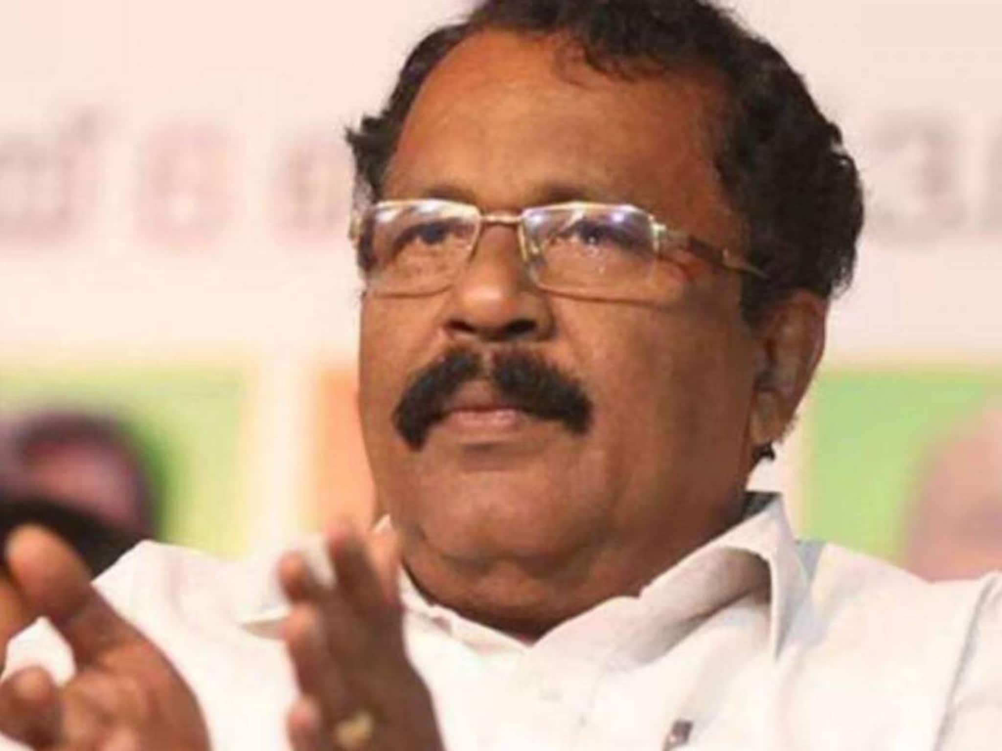 'ഇത്തരത്തില്‍ വീഡിയോ എടുത്ത് ലക്ഷക്കണക്കിന് രൂപ സമ്പാദിക്കുന്നവർ ഈ നാട്ടിലുണ്ട്' ദീപക്കിന്റെ മരണത്തിൽ‍ ശ്രീധരൻപിള്ള