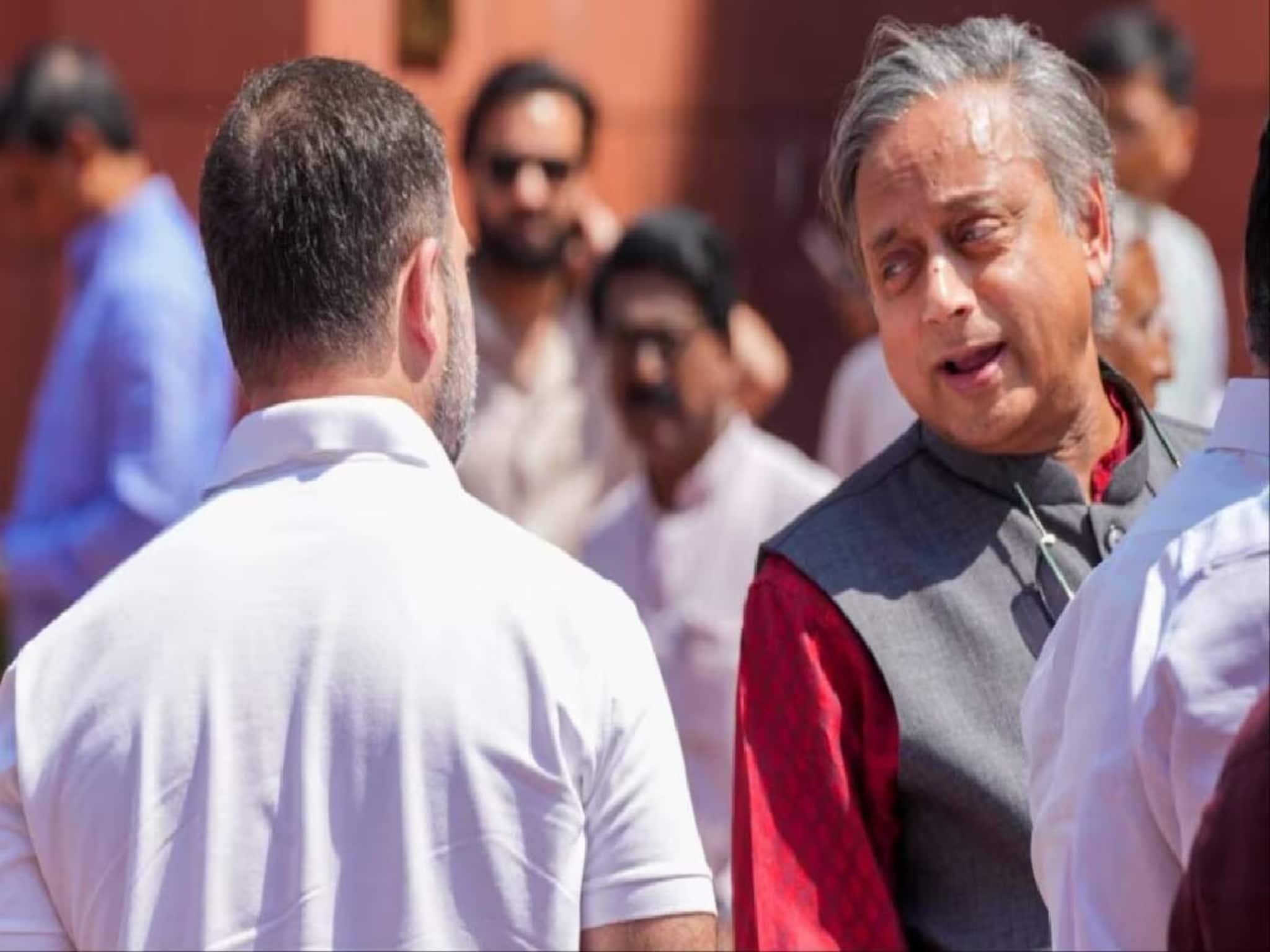 'നല്ല ചർച്ച, പുതിയ ജോലിയൊന്നും നോക്കുന്നില്ല': രാഹുൽ ഗാന്ധിയുമായി കൂടിക്കാഴ്ചയ്ക്ക് ശേഷം ശശി തരൂർ 'നല്ല ചർച്ച, പുതിയ ജോലിയൊന്നും നോക്കുന്നില്ല': രാഹുൽ ഗാന്ധിയുമായി കൂടിക്കാഴ്ചയ്ക്ക് ശേഷം ശശി തരൂർ