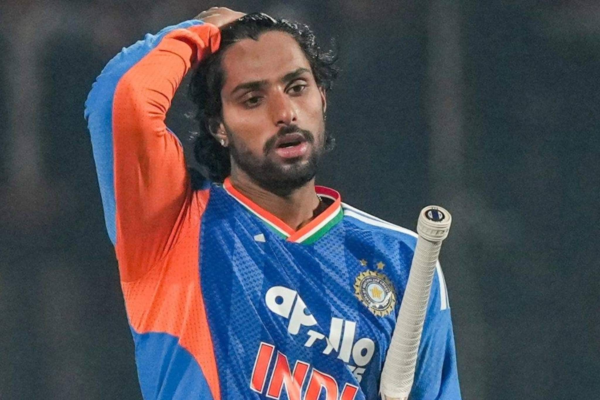 വൃഷണത്തിൽ വീക്കം, കടുത്ത വയറുവേദന; ക്രക്കറ്റർ തിലക് വർമയെ ബാധിച്ച രോഗാവസ്ഥ