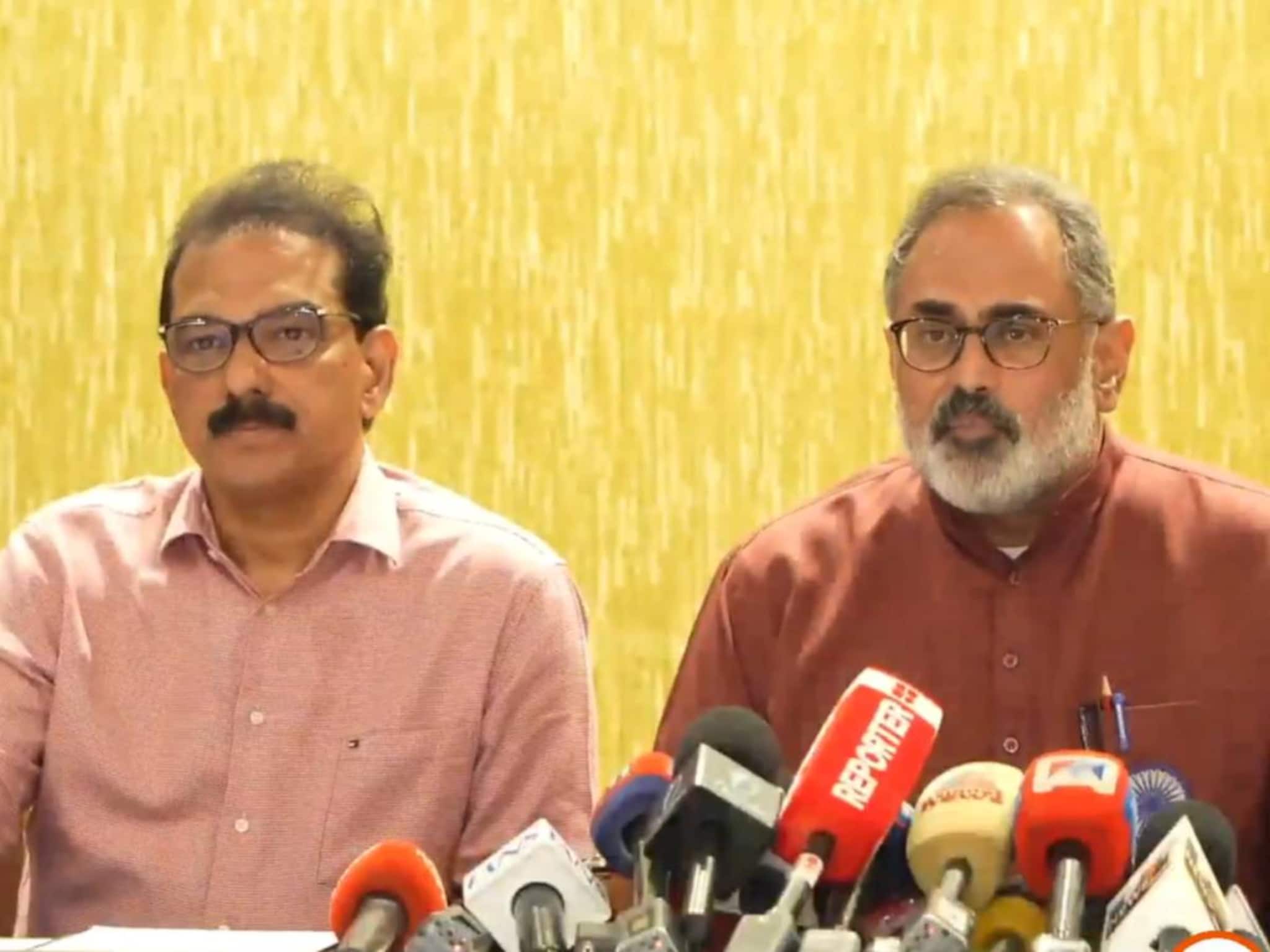 നിയമസഭാ തിരഞ്ഞെടുപ്പിലേക്ക് ബിജെപിയുടെ വമ്പൻനീക്കം; ട്വന്റി 20 എൻഡിഎ മുന്നണിയിൽ നിയമസഭാ തിരഞ്ഞെടുപ്പിലേക്ക് ബിജെപിയുടെ വമ്പൻനീക്കം; ട്വന്റി 20 എൻഡിഎ മുന്നണിയിൽ