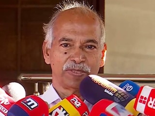 വി കുഞ്ഞികൃഷ്ണൻ വി കുഞ്ഞികൃഷ്ണൻ