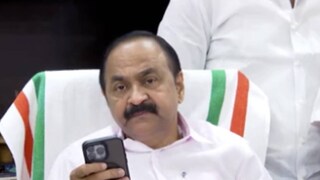 വി ഡി സതീശൻ