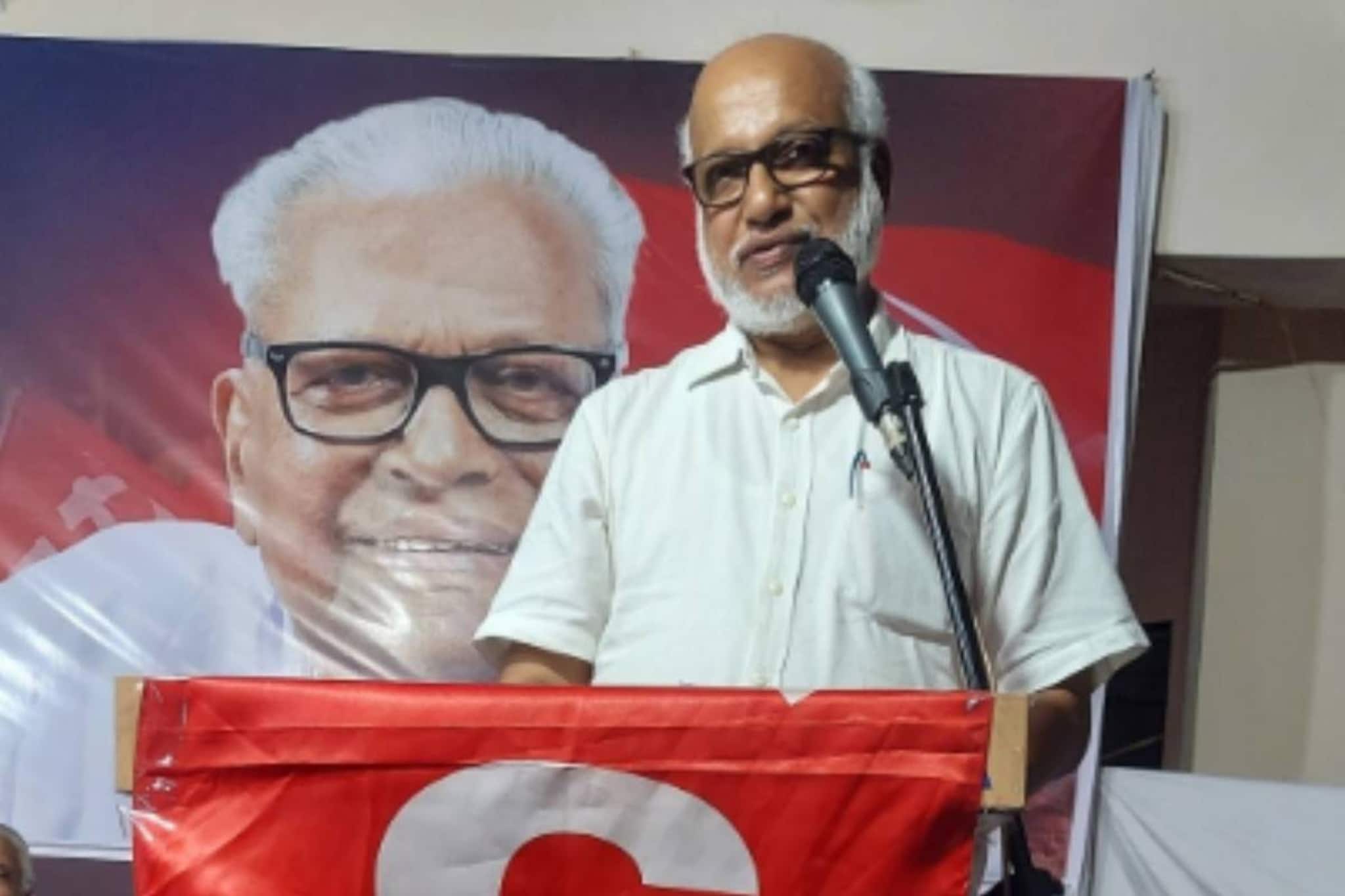 'വി എസ് ജീവിച്ചിരുന്നുവെങ്കിൽ പത്മ പുരസ്കാരം നിരസിക്കുമായിരുന്നു'; കുടുംബം തീരുമാനിക്കട്ടെയെന്ന് എം എ ബേബി