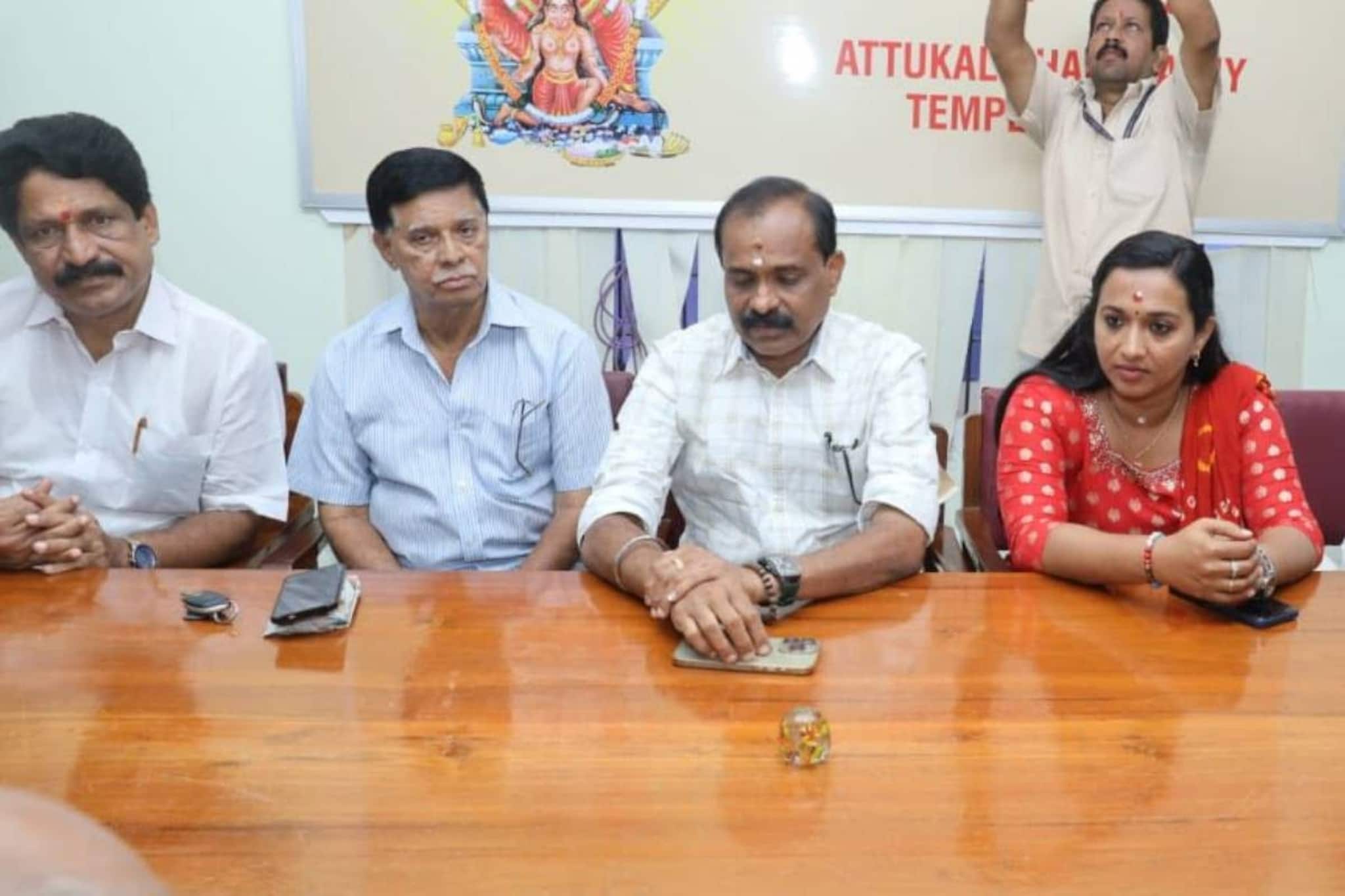 ആറ്റുകാൽ പൊങ്കാല: നഗരസഭ ഒരുക്കം തുടങ്ങി; തട്ടിക്കൂട്ട് പണി നടത്തിയാൽ ബില്ല് പാസാക്കില്ലെന്ന് മേയർ ആറ്റുകാൽ പൊങ്കാല: നഗരസഭ ഒരുക്കം തുടങ്ങി; തട്ടിക്കൂട്ട് പണി നടത്തിയാൽ ബില്ല് പാസാക്കില്ലെന്ന് മേയർ