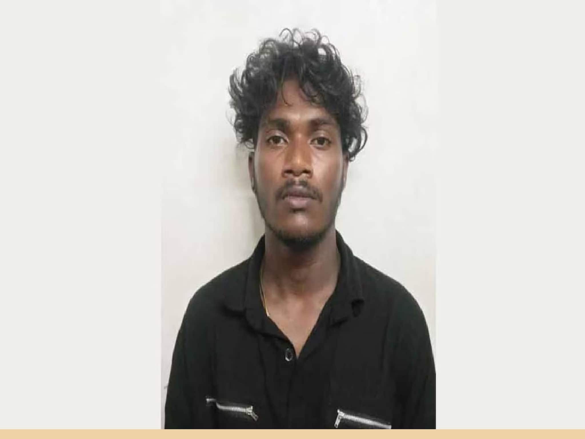 കണ്ണൂരിൽ 15 കാരി മാസങ്ങൾക്ക് മുമ്പ് തീകൊളുത്തി ജീവനൊടുക്കിയ സംഭവത്തിൽ യുവാവ് പീഡനത്തിന് പിടിയിൽ കണ്ണൂരിൽ 15 കാരി മാസങ്ങൾക്ക് മുമ്പ് തീകൊളുത്തി ജീവനൊടുക്കിയ സംഭവത്തിൽ യുവാവ് പീഡനത്തിന് പിടിയിൽ