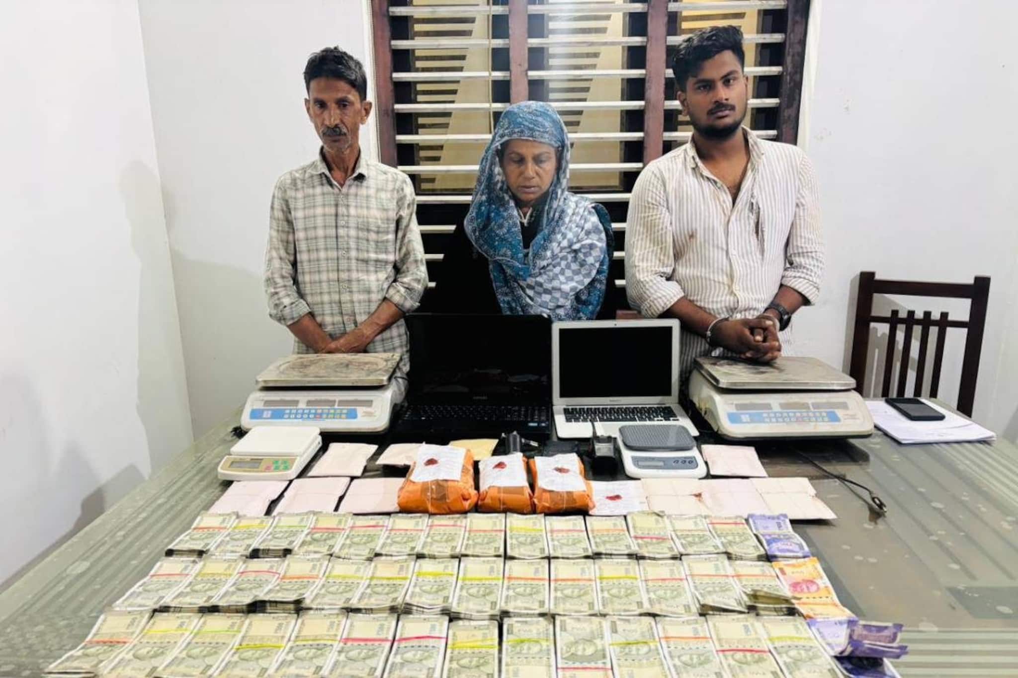 കാലിക്കറ്റ് യൂണിവേഴ്സിറ്റിക്കടുത്ത് ഒരുകോടിയുടെ MDMA പിടികൂടി; ദമ്പതികളടക്കം മൂന്ന് പേർ അറസ്റ്റിൽ