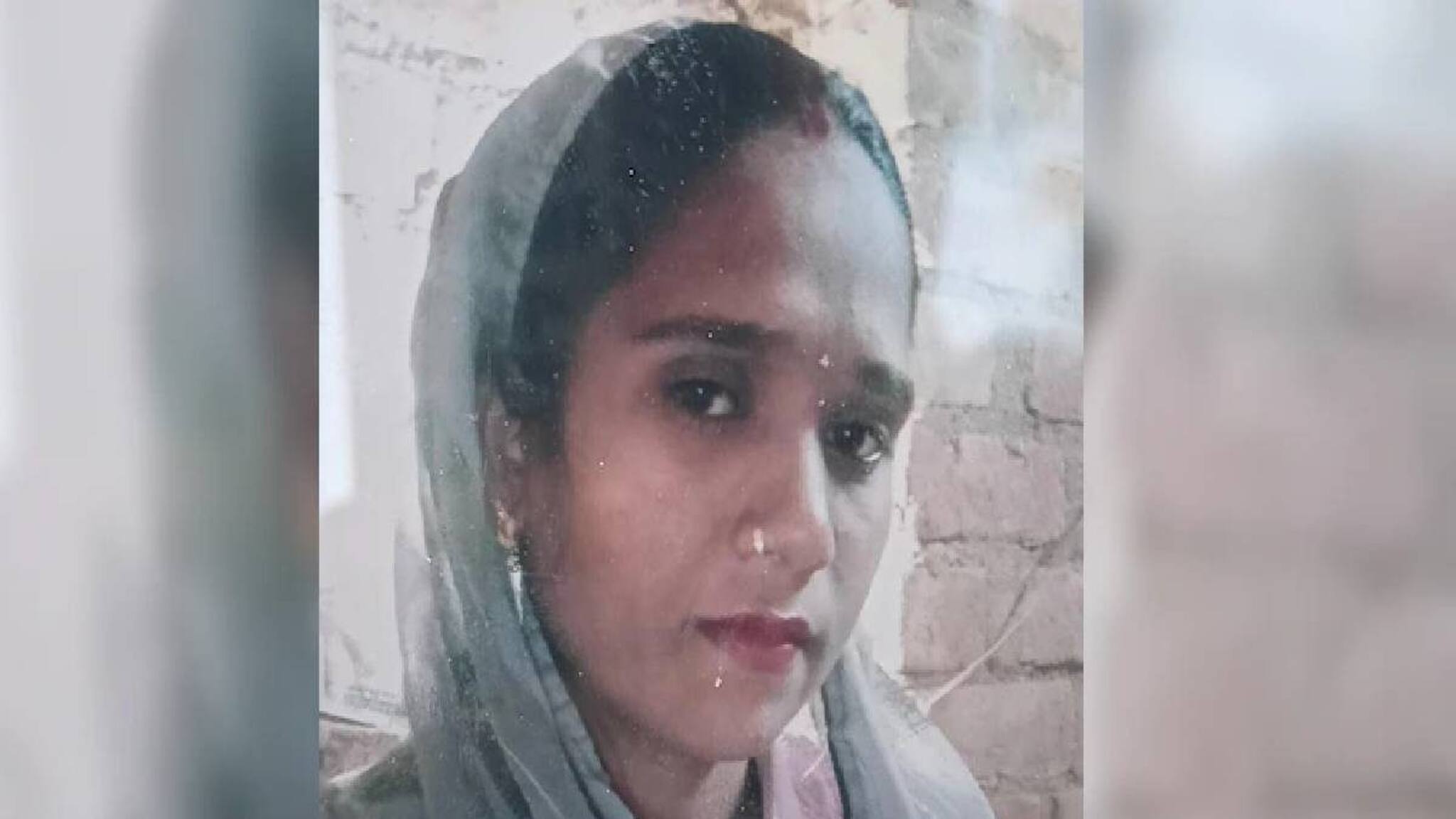 യുപിയിൽ റീൽസിനായി 'തൂങ്ങിമരണം' അഭിനയിച്ചു; സ്റ്റൂൾ തെന്നിമാറി കുരുക്ക് മുറുകി 27-കാരി മരിച്ചു