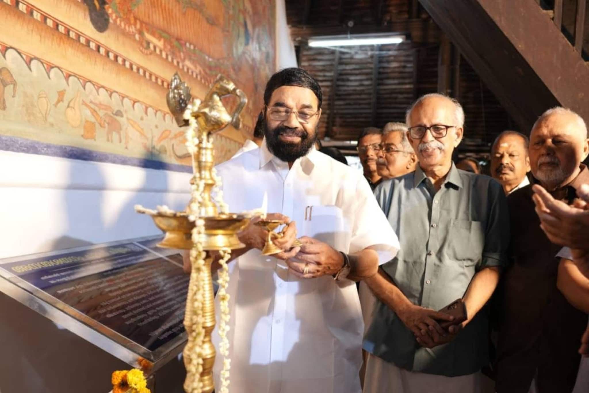 ഏറ്റുമാനൂർ മഹാദേവക്ഷേത്രത്തിലെ ചുവർ ചിത്രങ്ങൾക്ക് നവശോഭ; സംരക്ഷണജോലികൾ പൂർത്തിയാക്കി സമർപ്പിച്ചു