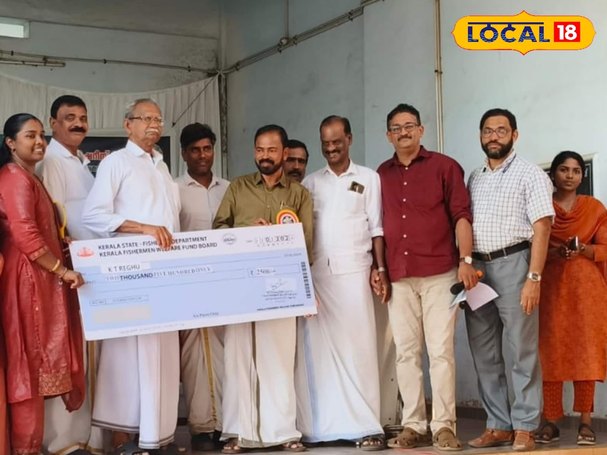 കൊയിലാണ്ടിയിലെ മത്സ്യത്തൊഴിലാളികൾക്ക് ആശ്വാസം; 40 ലക്ഷം രൂപയുടെ ആനുകൂല്യങ്ങൾ വിതരണം ചെയ്തു കൊയിലാണ്ടിയിലെ മത്സ്യത്തൊഴിലാളികൾക്ക് ആശ്വാസം; 40 ലക്ഷം രൂപയുടെ ആനുകൂല്യങ്ങൾ വിതരണം ചെയ്തു