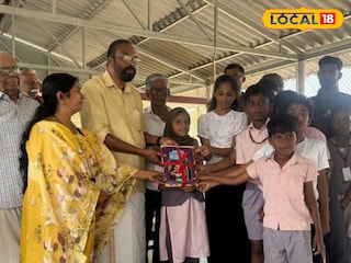 പരിപാടി ഉദ്ഘാടനം ചെയ്യുന്നു