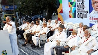 കെ.എൻ.എം. സംസ്ഥാന സമിതി മുതലക്കുളം മൈതാനിയിൽ സംഘടിപ്പിച്ച പൊതുസമ്മേളനം പ്രസിഡണ്ട് ടി.പി. അബ്ദുല്ലക്കോയ മദനി ഉദ്ഘാടനം ചെയ്യുന്നു