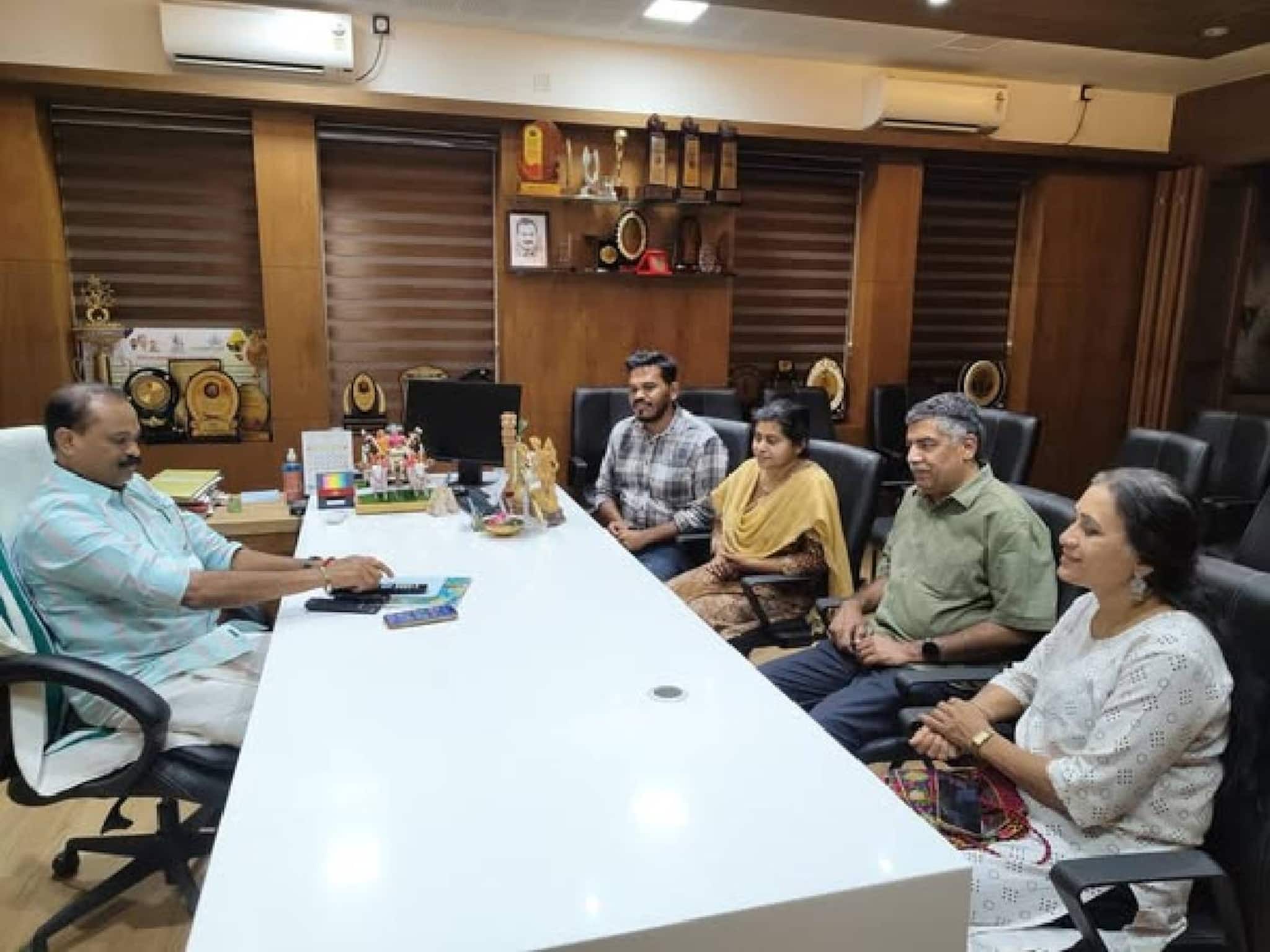 ഡൽഹിയിൽ പോയതിന് എന്ത് ഗുണമുണ്ടായി എന്ന് ചോദിയ്ക്കുന്നവരോട് തിരുവനന്തപുരം മേയർ വിവി രാജേഷ് ഡൽഹിയിൽ പോയതിന് എന്ത് ഗുണമുണ്ടായി എന്ന് ചോദിയ്ക്കുന്നവരോട് തിരുവനന്തപുരം മേയർ വിവി രാജേഷ്