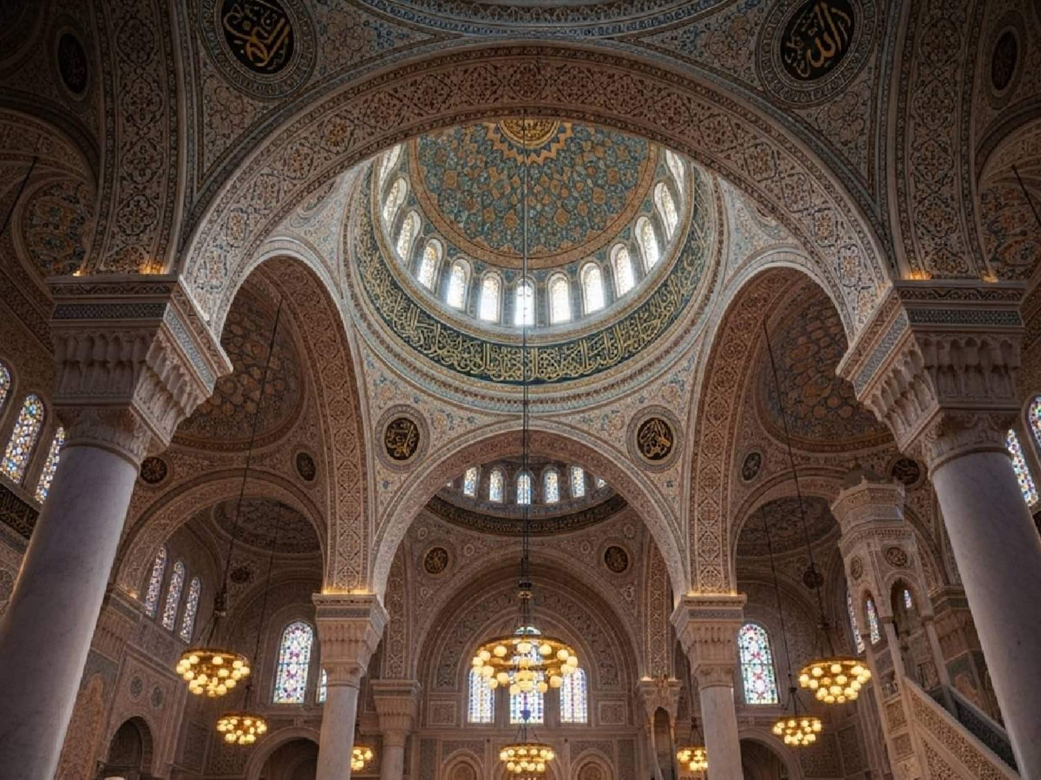 കോട്ടയത്ത് മുസ്ലീം പള്ളി ഹിന്ദു സ്ത്രീയുടെ അന്ത്യദർശനത്തിനായി മദ്രസ ഹാൾ വിട്ടുനൽകി കോട്ടയത്ത് മുസ്ലീം പള്ളി ഹിന്ദു സ്ത്രീയുടെ അന്ത്യദർശനത്തിനായി മദ്രസ ഹാൾ വിട്ടുനൽകി