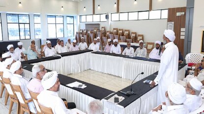 കേരള മുസ്ലിം ജമാഅത്ത് മലപ്പുറം ജില്ലാ കമ്മിറ്റി സംലടിപ്പിച്ച ടേബിൾ ടോക്ക് കേരള മുസ്ലിം ജമാഅത്ത് മലപ്പുറം ജില്ലാ കമ്മിറ്റി സംലടിപ്പിച്ച ടേബിൾ ടോക്ക്