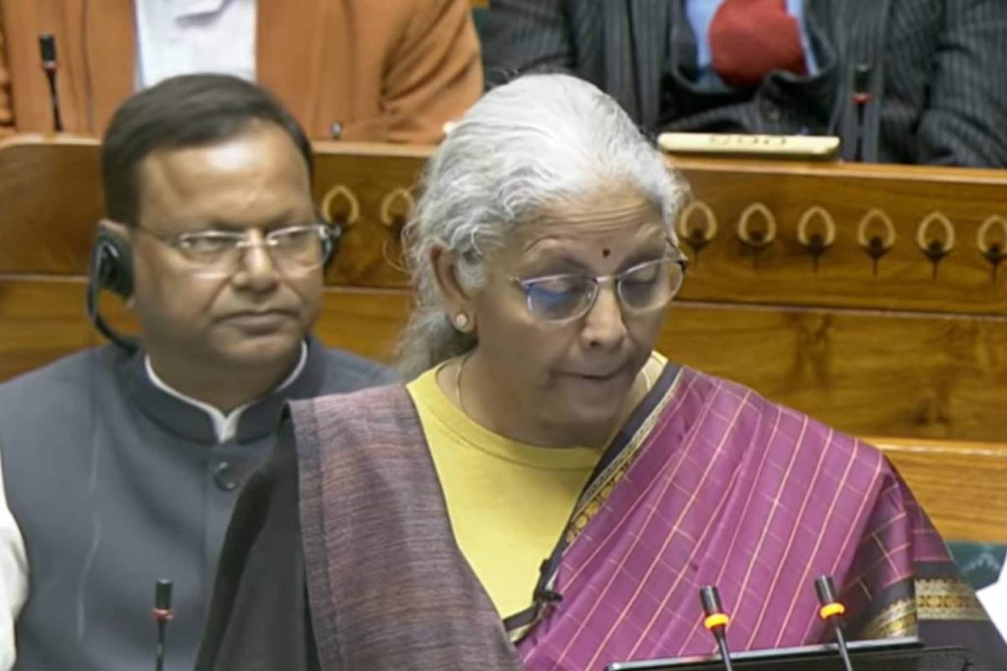 Budget 2026 LIVE Updates: പുതുതായി 7 അതിവേഗ റെയിൽ ഇടനാഴി പ്രഖ്യാപിച്ച് ധനമന്ത്രി; കേരളം ഇല്ല Budget 2026 LIVE Updates: പുതുതായി 7 അതിവേഗ റെയിൽ ഇടനാഴി പ്രഖ്യാപിച്ച് ധനമന്ത്രി; കേരളം ഇല്ല