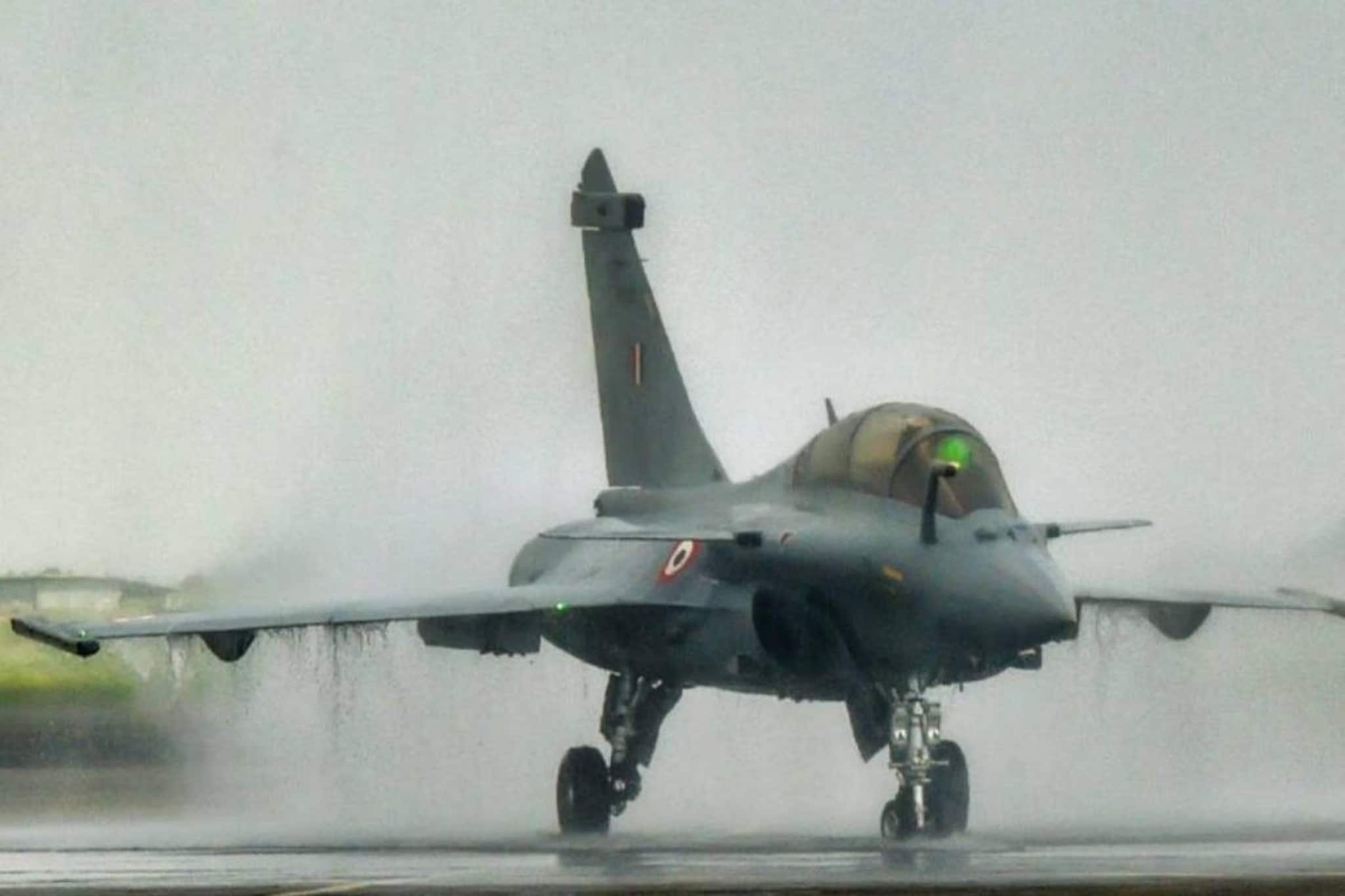 വ്യോമസേനയ്ക്കായി 114 റഫാൽ യുദ്ധവിമാനങ്ങളും നാവികസേനയ്ക്കായി 6 പി-8ഐ വിമാനങ്ങളും വാങ്ങാൻ കേന്ദ്ര അനുമതി