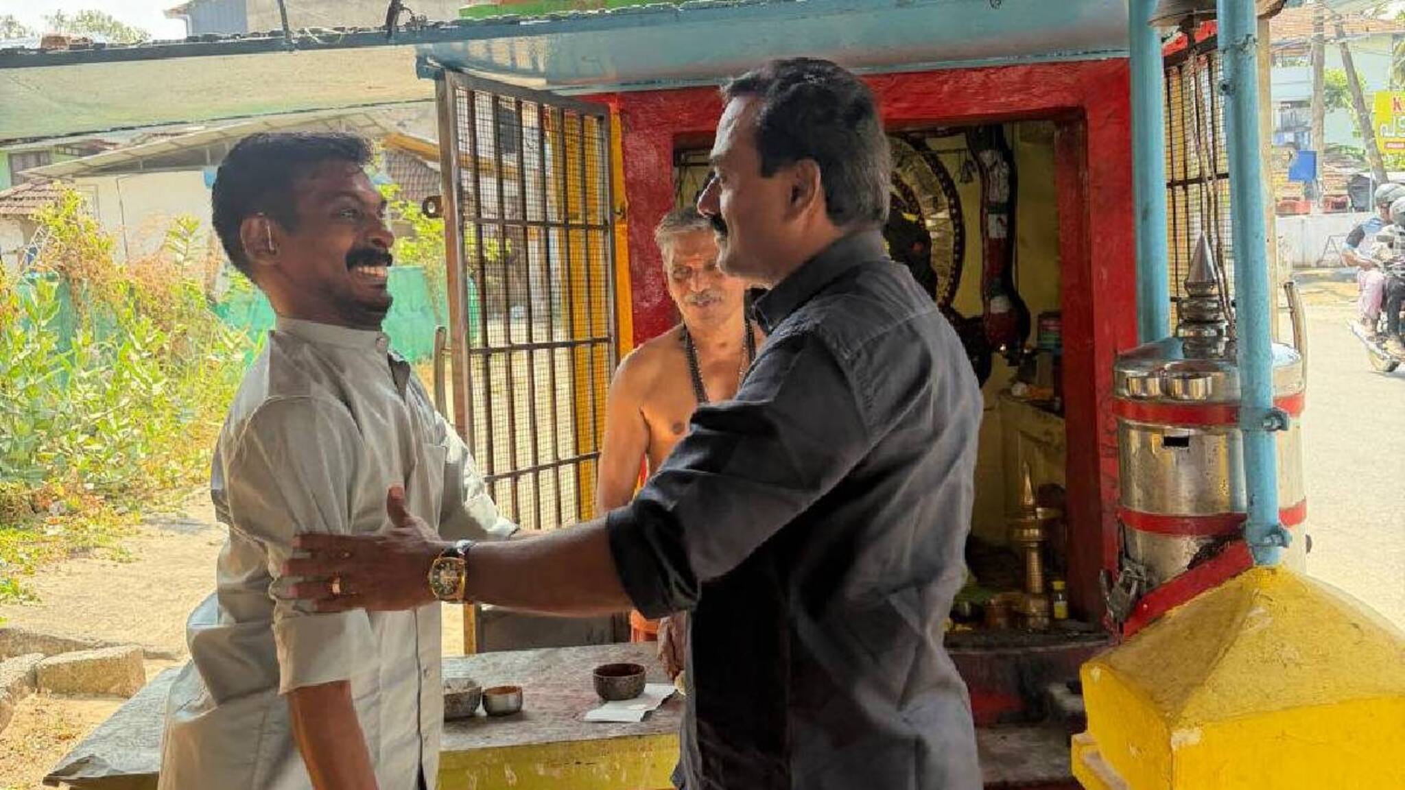 ജന്മനാ സെറിബ്രൽ പാൾസിയുള്ള സംവിധായകൻ; രണ്ടാമത്തെ ചിത്രം സംവിധാനം ചെയ്യാനൊരുങ്ങി രാകേഷ് കൃഷ്ണൻ കുരമ്പാല