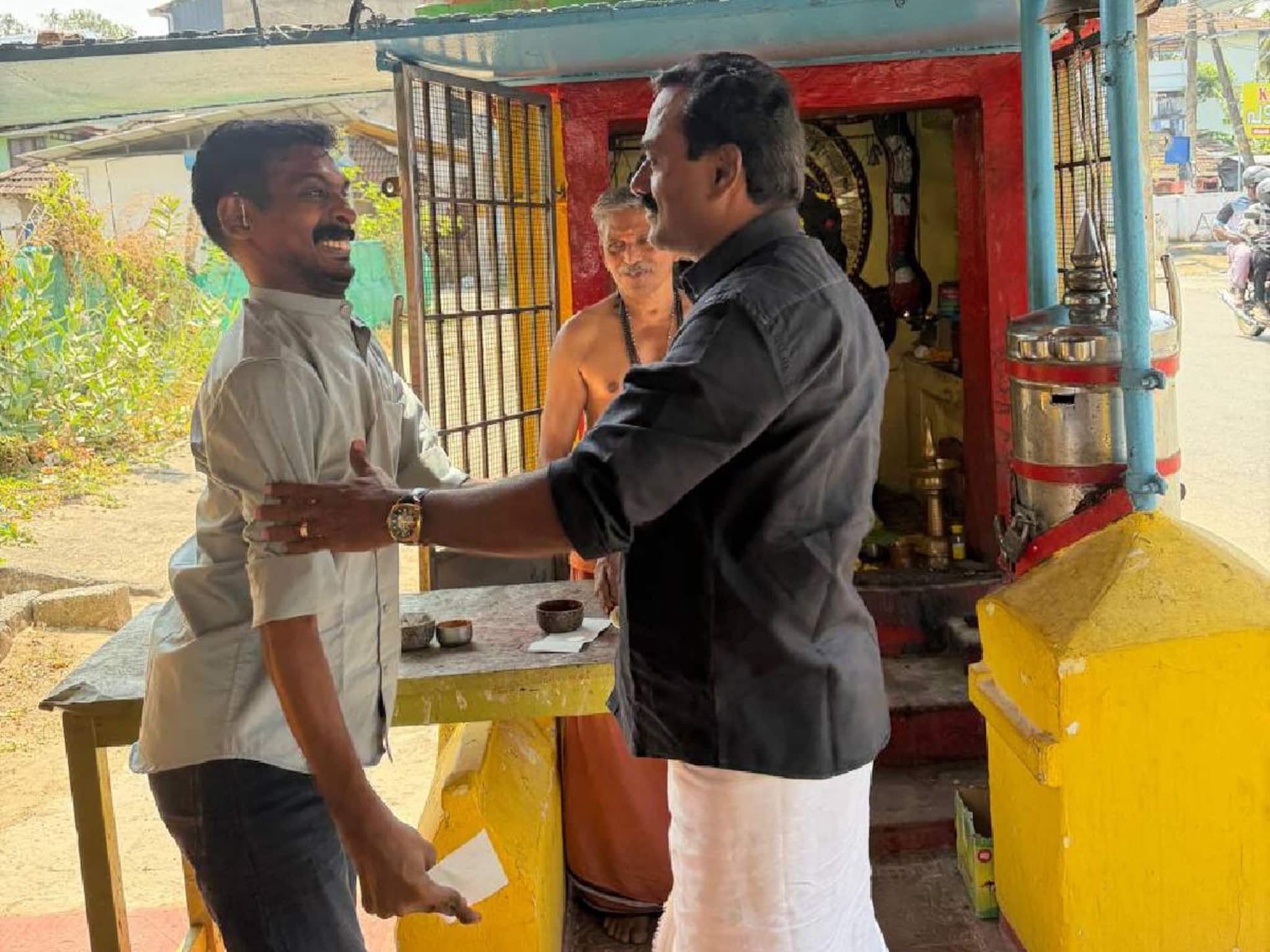 ജന്മനാ സെറിബ്രൽ പാൾസിയുള്ള സംവിധായകൻ; രണ്ടാമത്തെ ചിത്രം സംവിധാനം ചെയ്യാനൊരുങ്ങി രാകേഷ് കൃഷ്ണൻ കുരമ്പാല