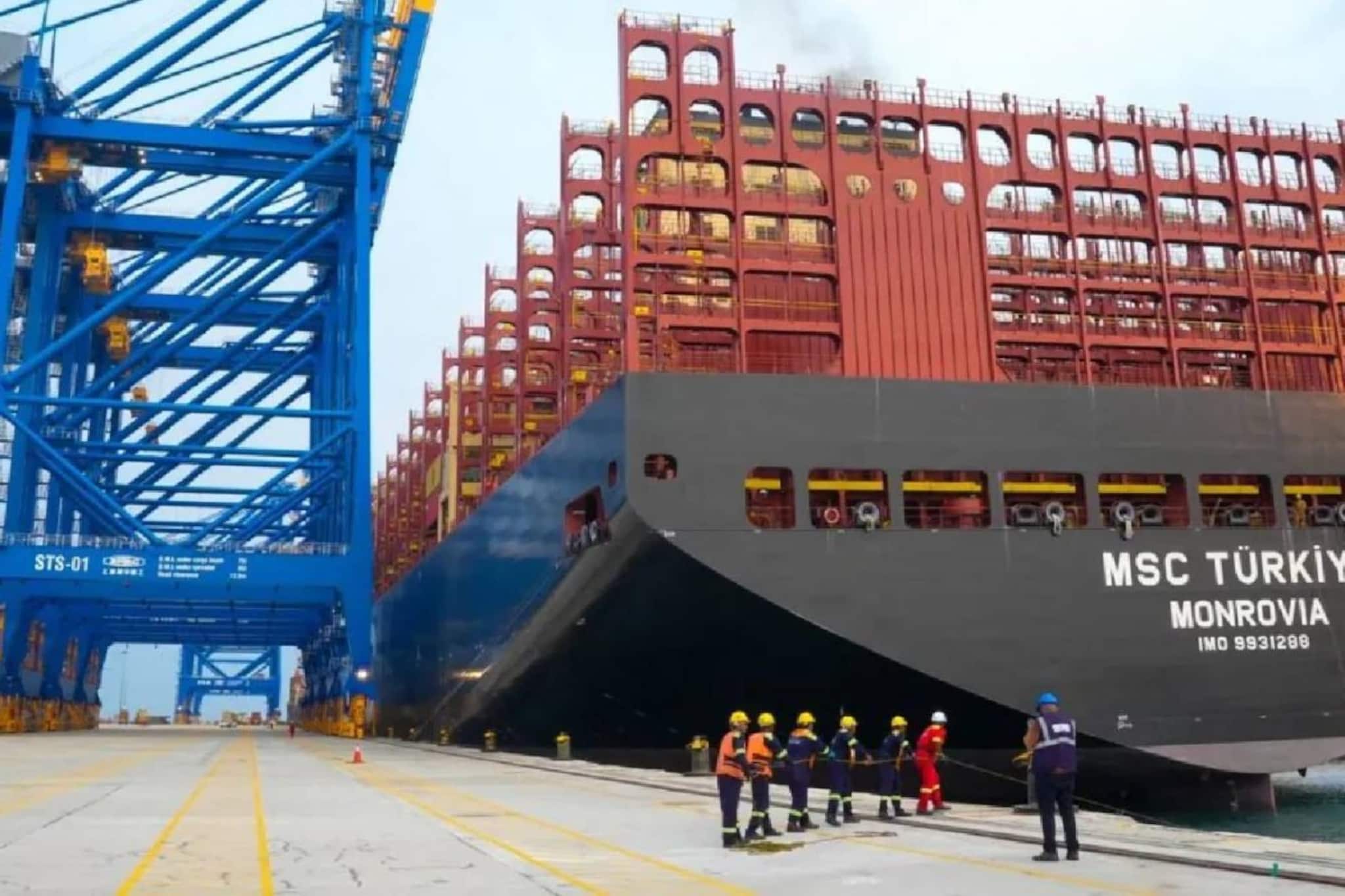 2000 കോടി രൂപയുടെ ബൃഹത് പദ്ധതി; വിഴിഞ്ഞത്ത് സർക്കാരിന്റെ പൊതുമേഖലാ ലോജിസ്റ്റിക്സ് പ്ലാൻ