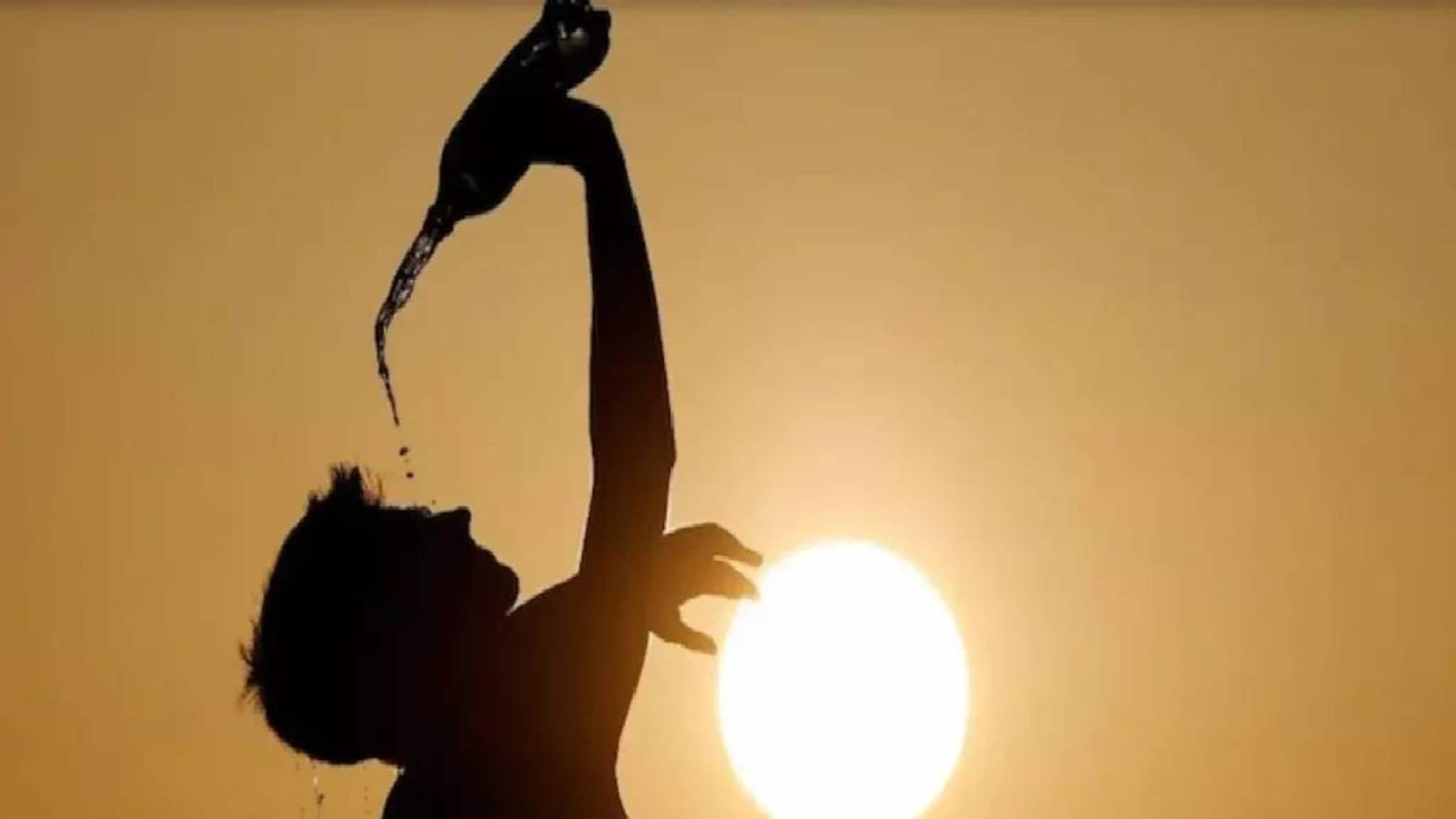 Kerala Weather Update| സംസ്ഥാനത്ത് ഏറ്റവും ഉയർന്ന അൾട്രാവയലറ്റ് സൂചികയിൽ 4 സ്റ്റേഷനുകൾ; നാലിടത്ത് ഓറഞ്ച് അലർട്ട്