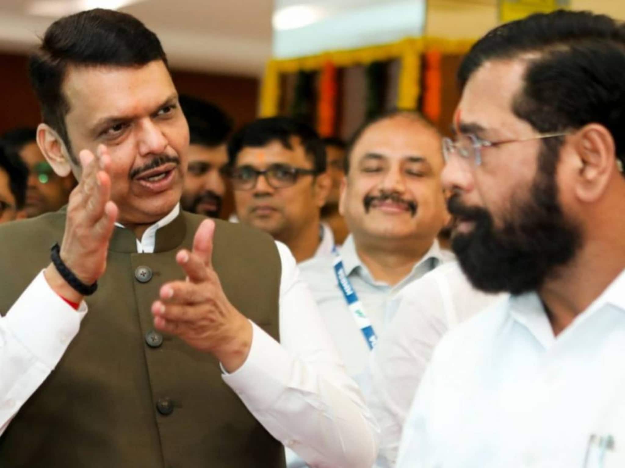 മഹാരാഷ്ട്രയിൽ ജോലിക്കും വിദ്യാഭ്യാസത്തിനുമുള്ള 5% മുസ്ലീം സംവരണം പിൻവലിച്ചു