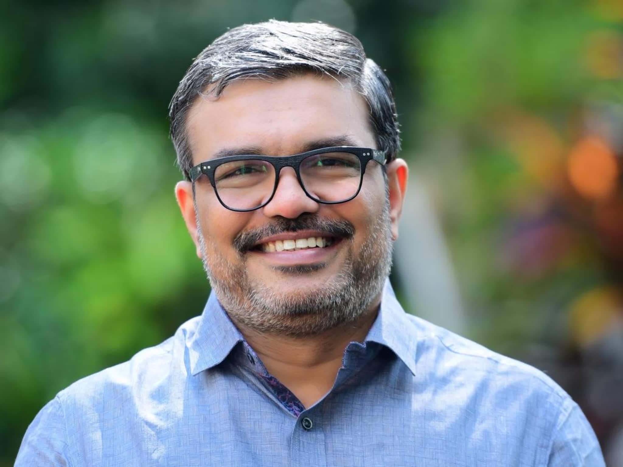 ബാറുകളുടെ സമയം ദീർഘിപ്പിച്ചിട്ടില്ല, ടൂറിസം കേന്ദ്രങ്ങളിലെ സമയം എല്ലാ ബാറുകൾക്കും ബാധകമാക്കി: മന്ത്രി എം ബി രാജേഷ്