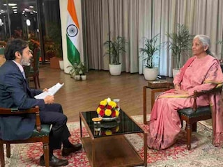 രാഹുല് ജോഷി, നിർമല സീതാരാമൻ രാഹുല് ജോഷി, നിർമല സീതാരാമൻ