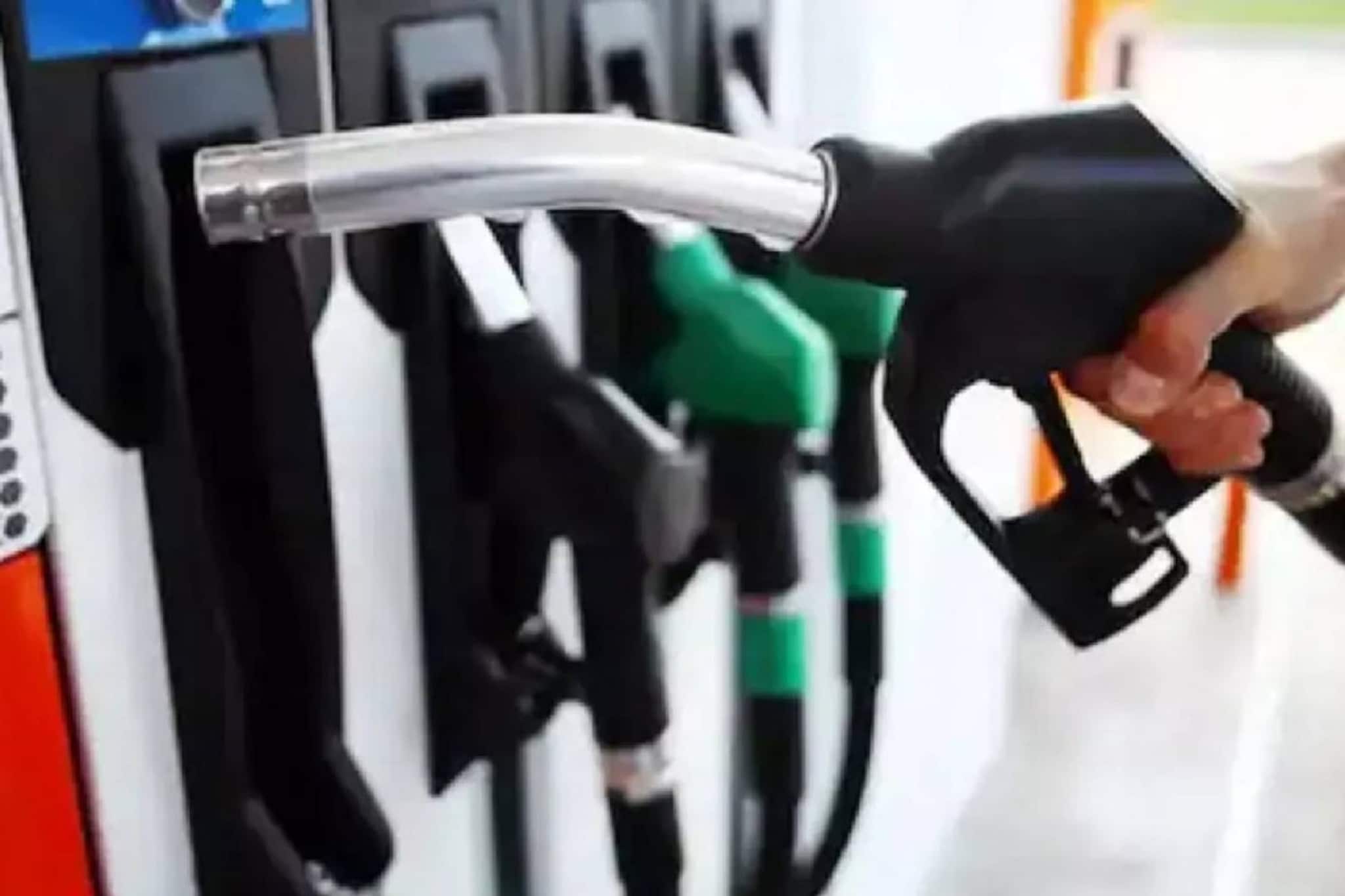 ഏപ്രിൽ 1 മുതൽ രാജ്യത്ത് 20 ശതമാനം എഥനോൾ അടങ്ങിയ പെട്രോൾ വിൽക്കാൻ എണ്ണക്കമ്പനികൾക്ക് കേന്ദ്ര സർക്കാർ നിർദേശം