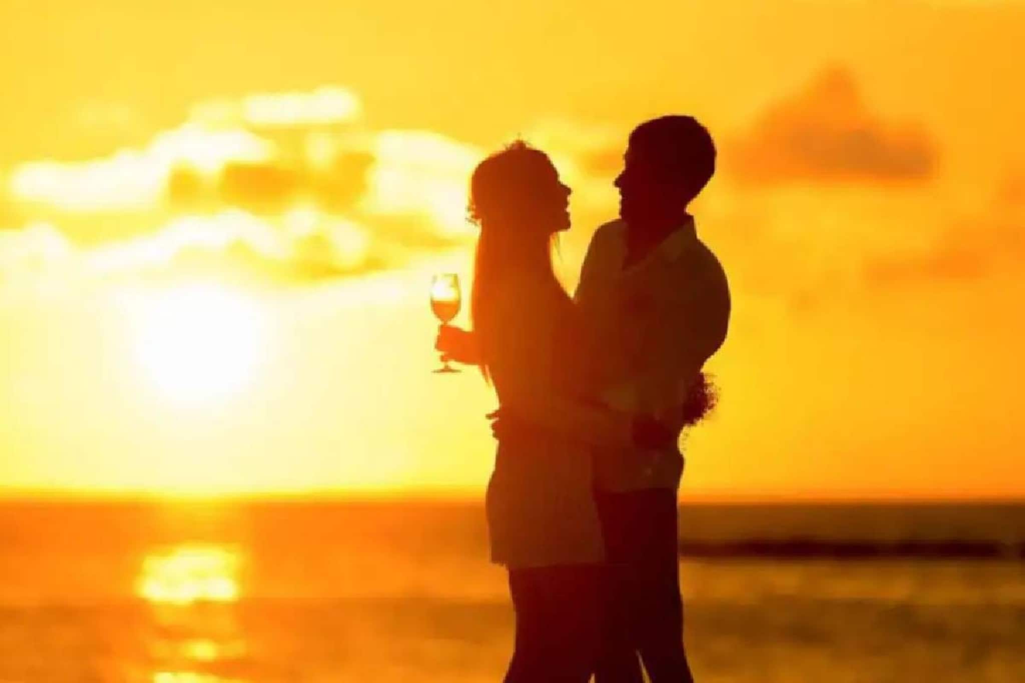 'വിവാഹത്തിന് മുമ്പ് ആരെയും വിശ്വസിക്കരുത്'; വിവാഹേതര ലൈംഗിക ബന്ധങ്ങൾക്കെതിരെ സുപ്രീം കോടതിയുടെ മുന്നറിയിപ്പ്