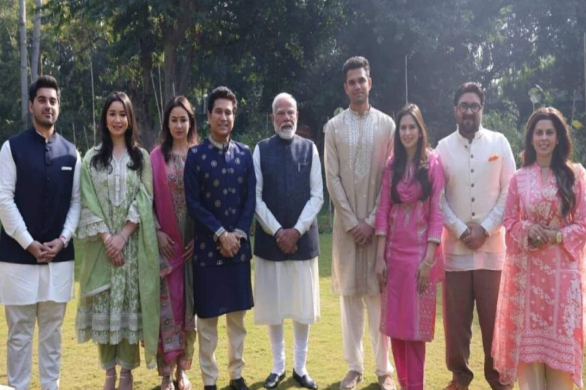 പ്രധാനമന്ത്രിയെ മകന്റെ വിവാഹത്തിന് നേരിട്ട് ക്ഷണിച്ച് സച്ചിനും കുടുംബവും; ‘അനുഗ്രഹങ്ങൾക്കും ഉപദേശങ്ങൾക്കും നന്ദി’ എന്ന് മാസ്റ്റർ ബ്ലാസ്റ്റർ