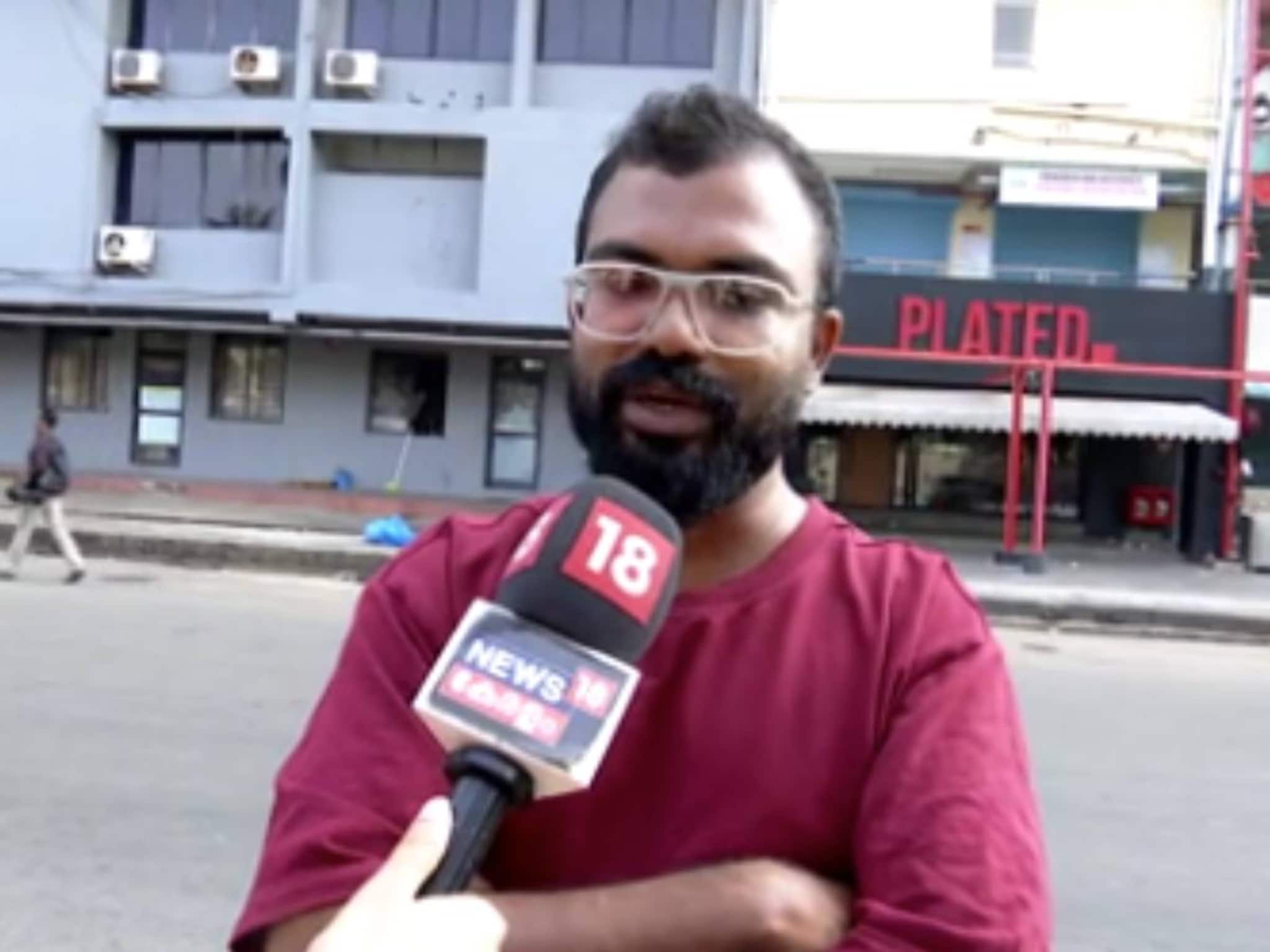 സംവിധായകൻ ഷംസു സൈബയെ അറസ്റ്റ് ചെയ്ത സംഭവത്തിൽ‌ പോലീസിനെതിരെ കോടതിയുടെ രൂക്ഷ വിമർശനം