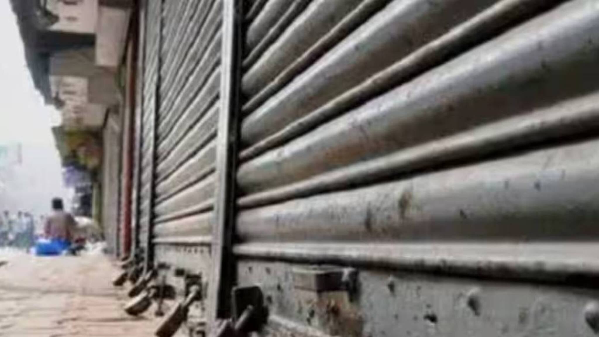 'ഇതൊക്കെ എന്ത് ; ഫ്രാൻസിലൊക്കെ രണ്ടാഴ്ചയിൽ ഒരിക്കൽ പണിമുടക്കാ'; ദേശീയ പണിമുടക്കിൽ കൊച്ചിയിൽ കുടുങ്ങിയ വിദേശികള്‍