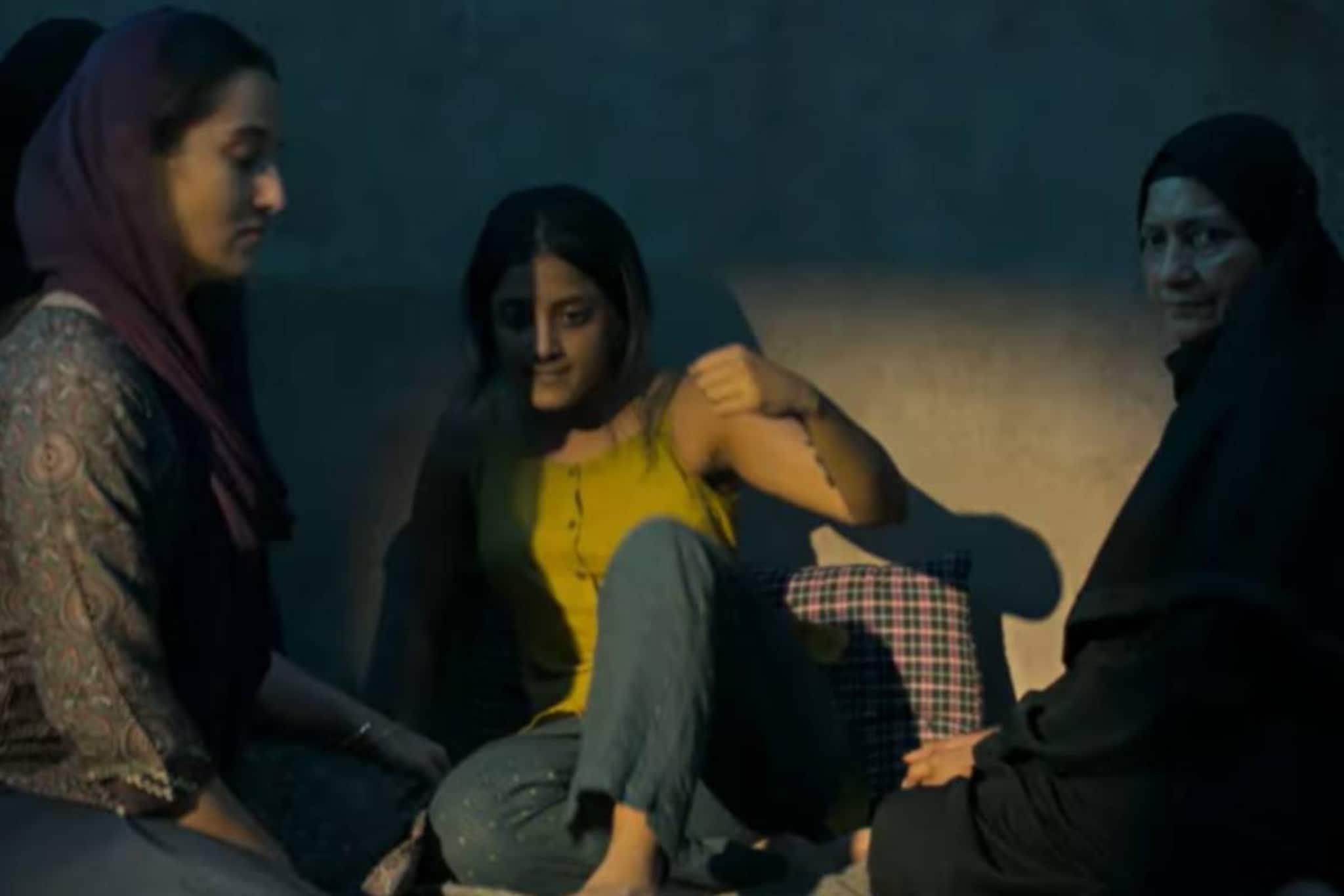 'നിർബന്ധിച്ച് ബീഫ് കഴിപ്പിക്കുന്നത് യഥാർത്ഥ സംഭവത്തിൻ്റെ ആവിഷ്കാരം'; 'കേരള സ്റ്റോറി 2' വിവാദത്തില് പ്രതികരണവുമായി സംവിധായകന് 'നിർബന്ധിച്ച് ബീഫ് കഴിപ്പിക്കുന്നത് യഥാർത്ഥ സംഭവത്തിൻ്റെ ആവിഷ്കാരം'; 'കേരള സ്റ്റോറി 2' വിവാദത്തില് പ്രതികരണവുമായി സംവിധായകന്