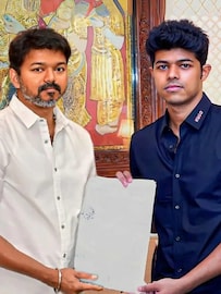 പേരിൽ മാറ്റം വരുത്തി ദളപതി വിജയ്‌യുടെ മകൻ ജെയ്‌സൺ; തീരുമാനം അമ്മയുടെ വിവാഹമോചന ഹർജിക്ക് പിന്നാലെ